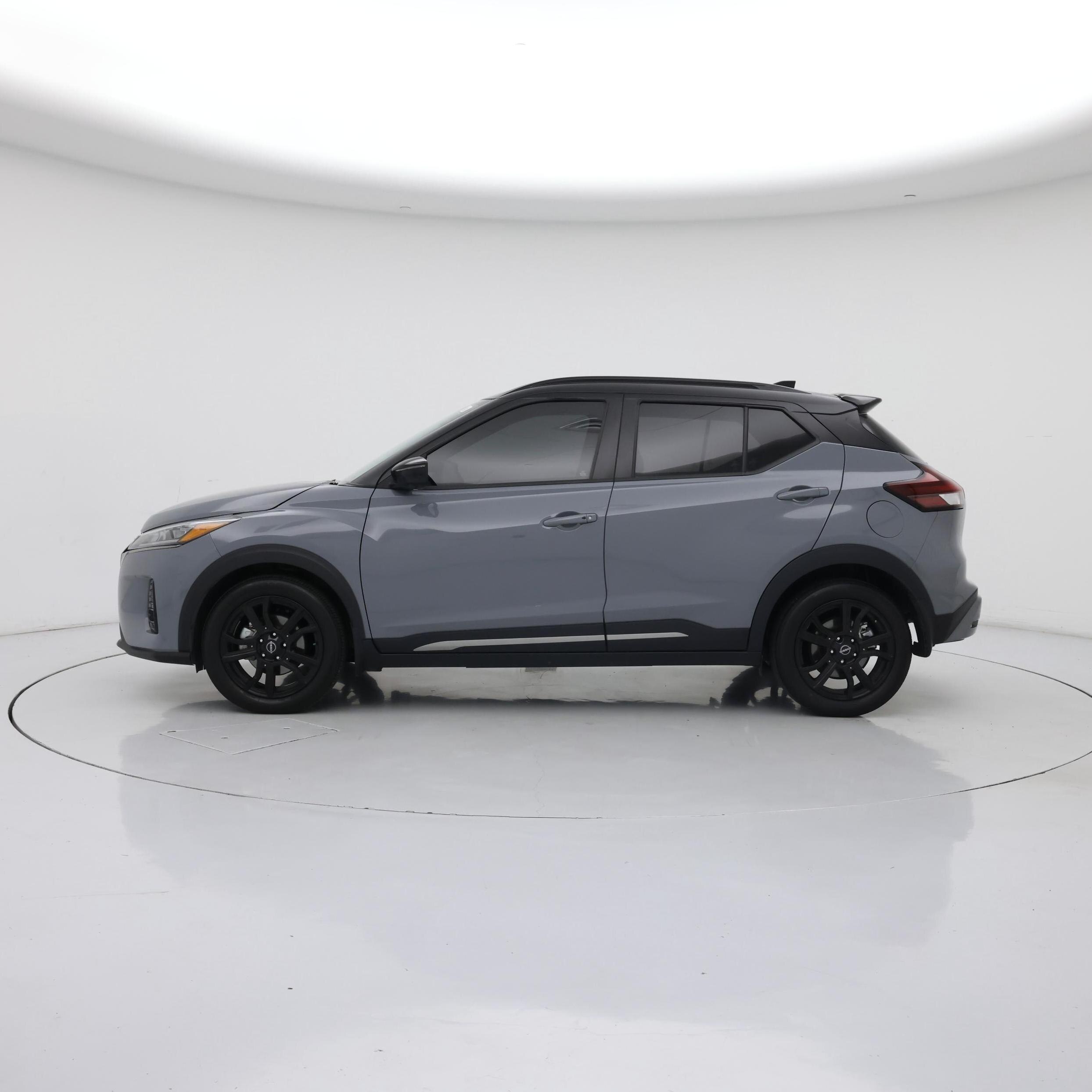 Thumbnail: 2024 Nissan Kicks - 3