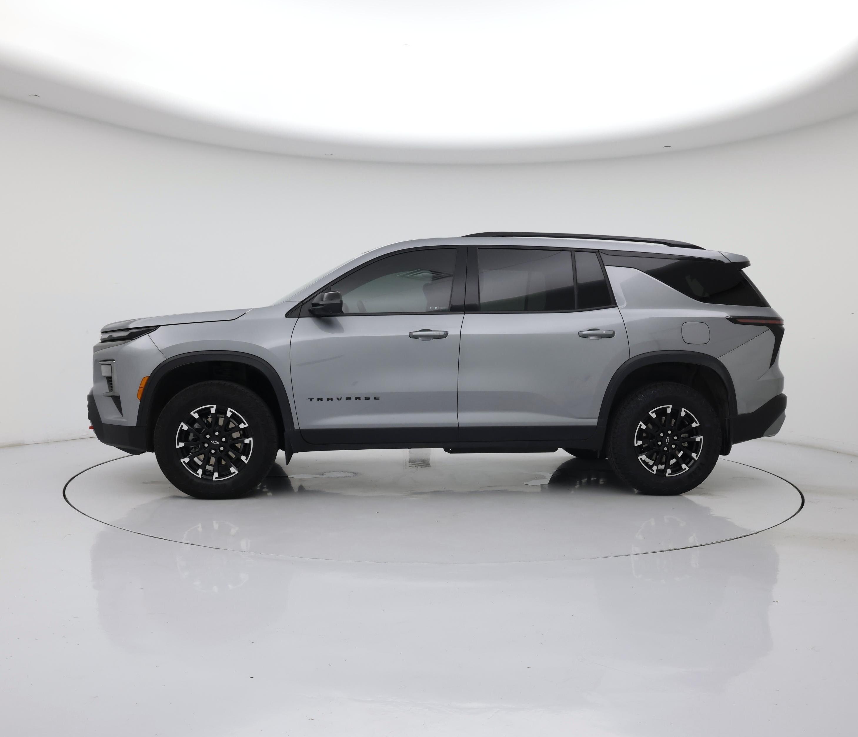 Thumbnail: 2024 Chevrolet Traverse - 3