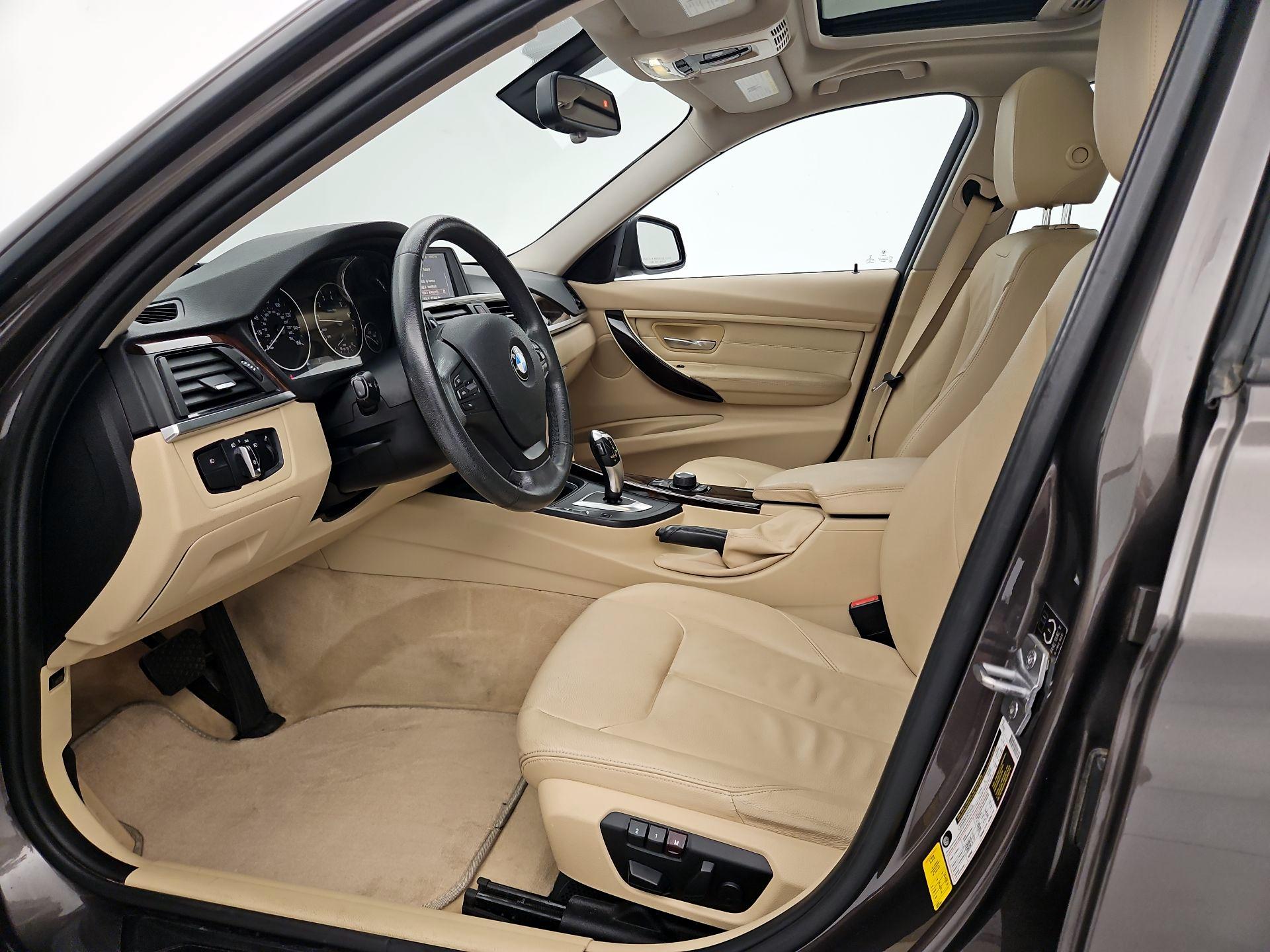 Thumbnail: 2014 BMW 3 Series - 11
