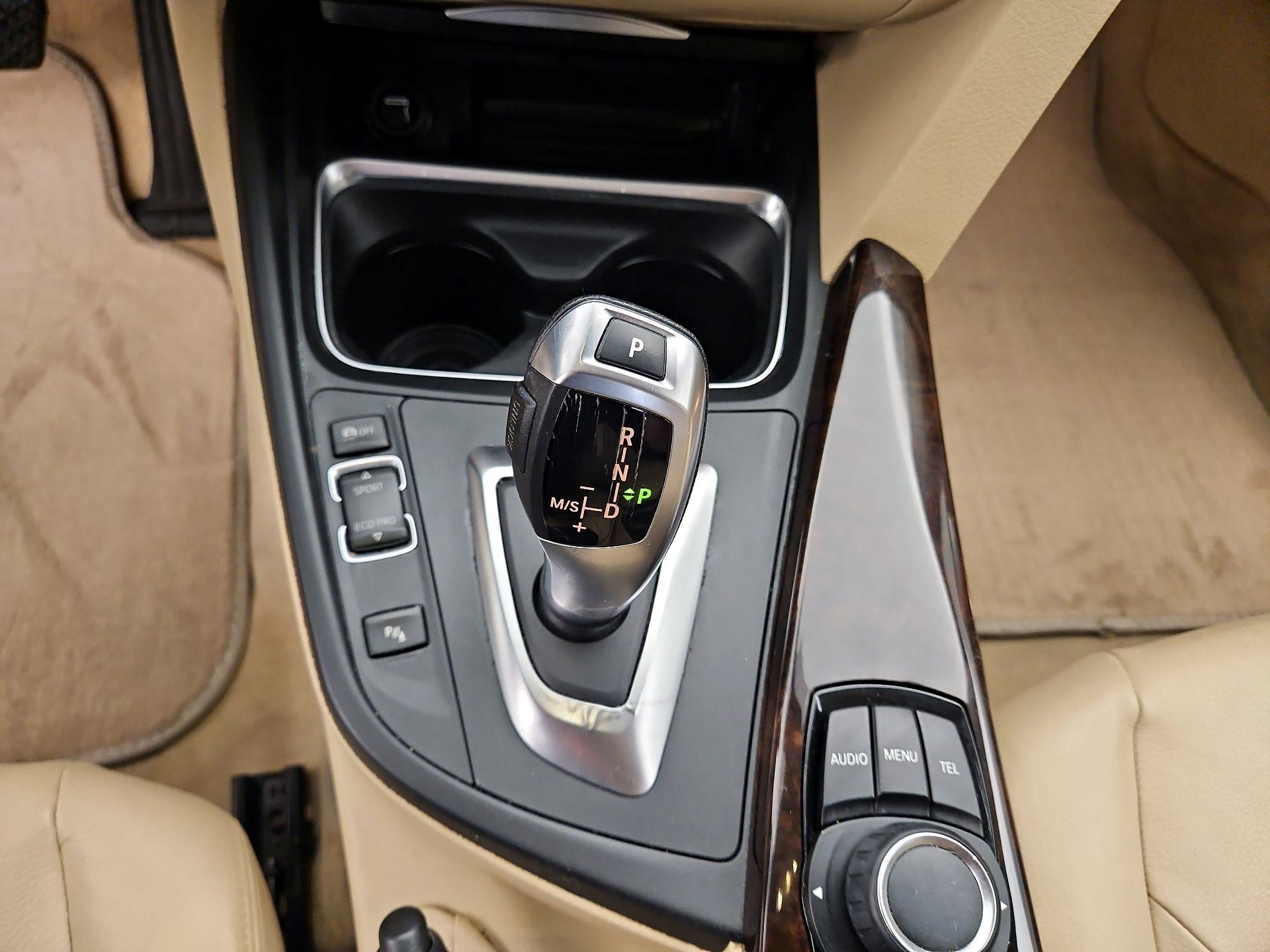 Thumbnail: 2014 BMW 3 Series - 17