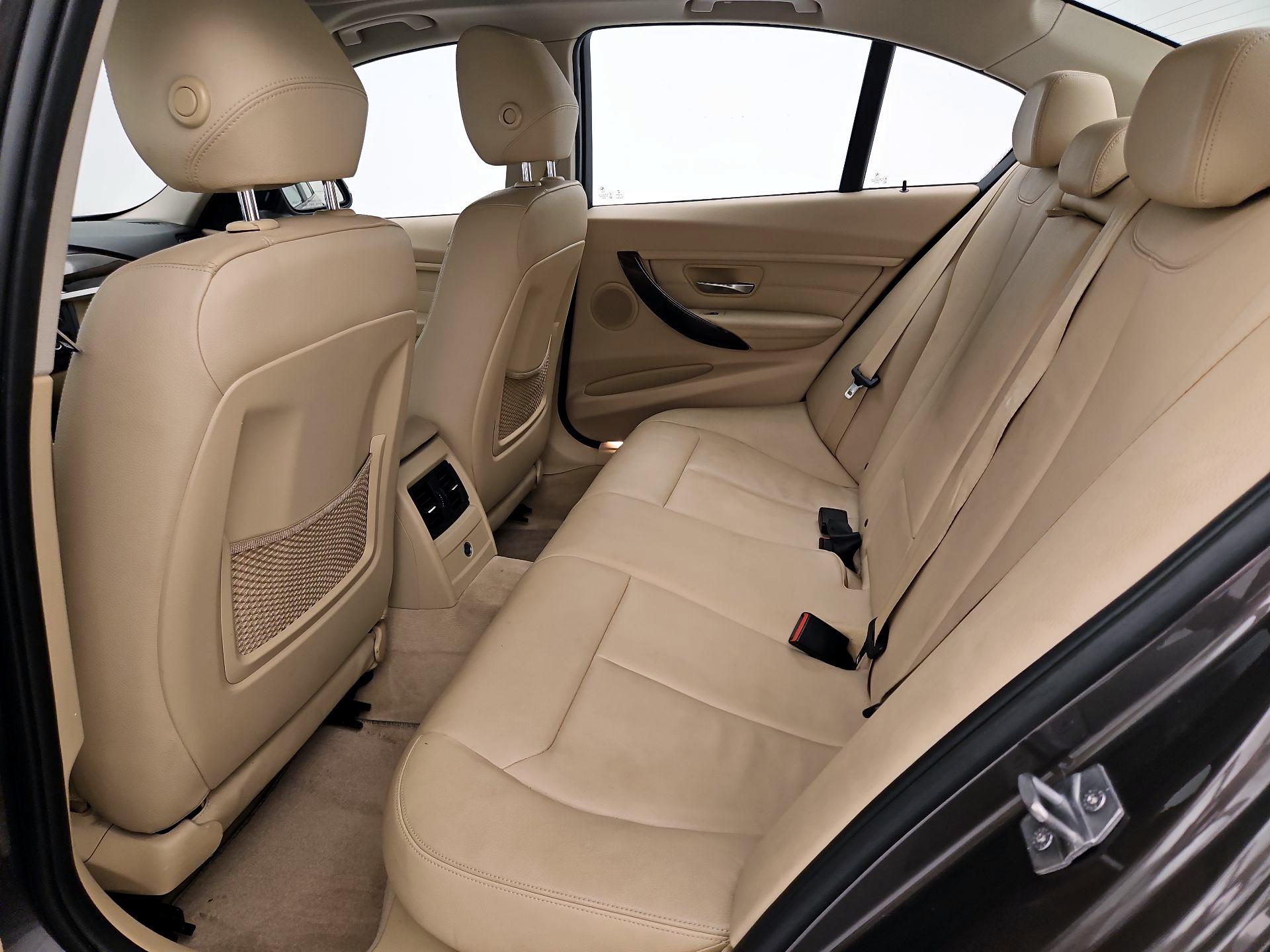 Thumbnail: 2014 BMW 3 Series - 20