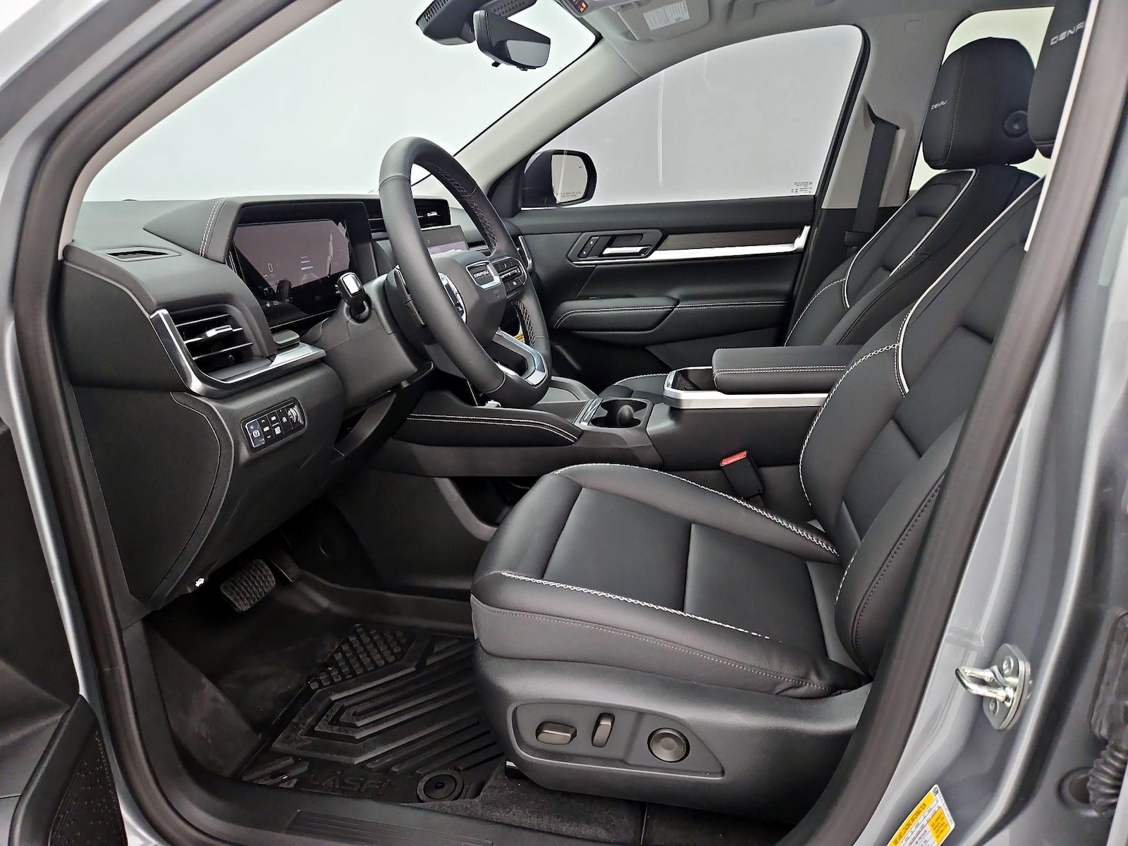 2026 GMC Terrain Denali - Photo 12