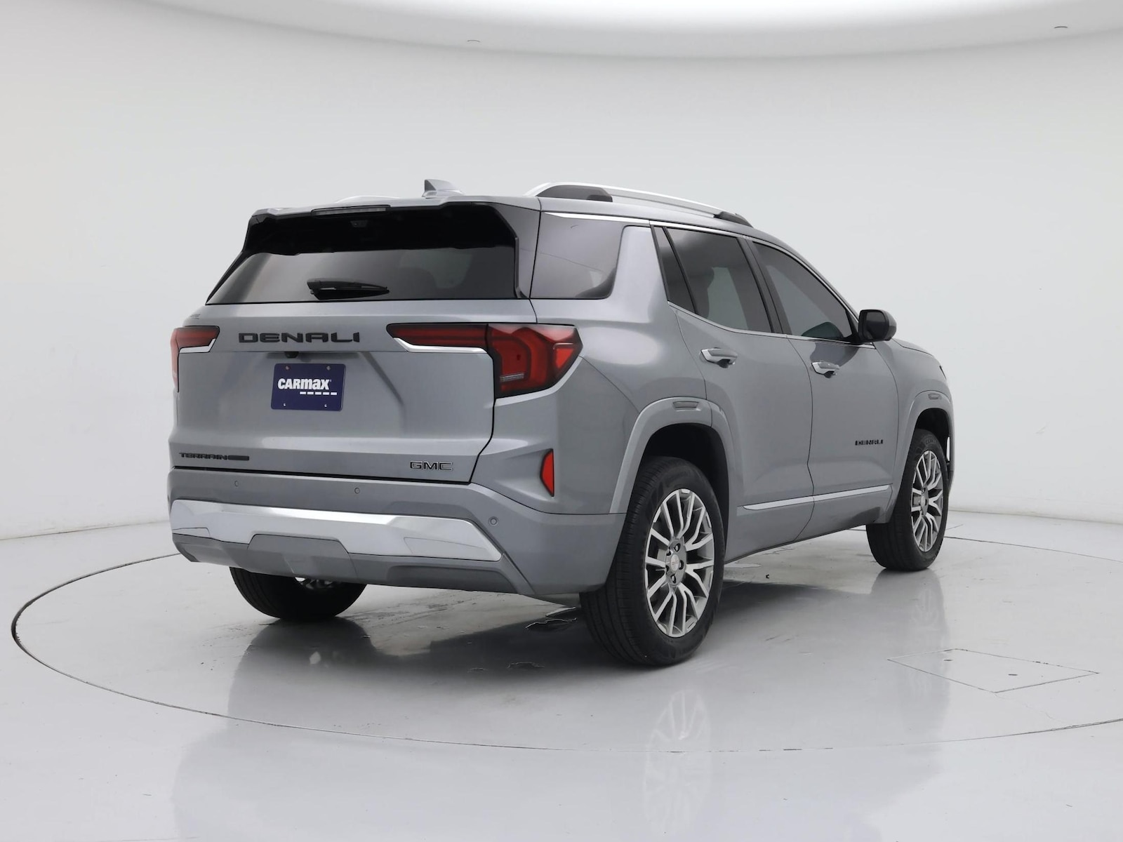 2026 GMC Terrain Denali - Photo 9