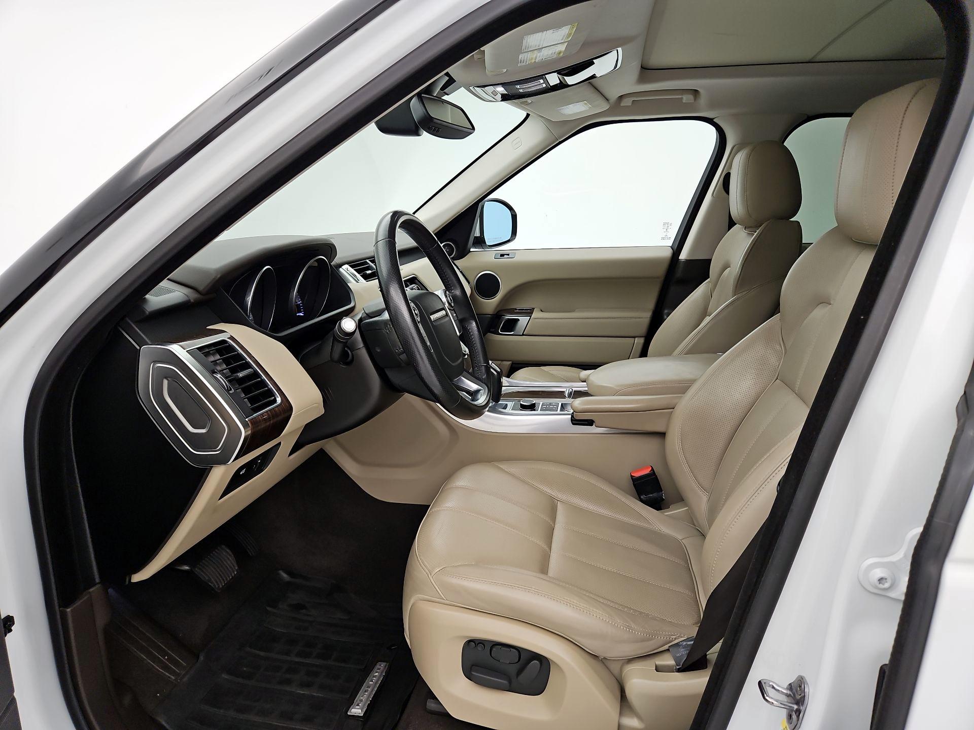 Thumbnail: 2015 Land Rover Range Rover Sport - 11
