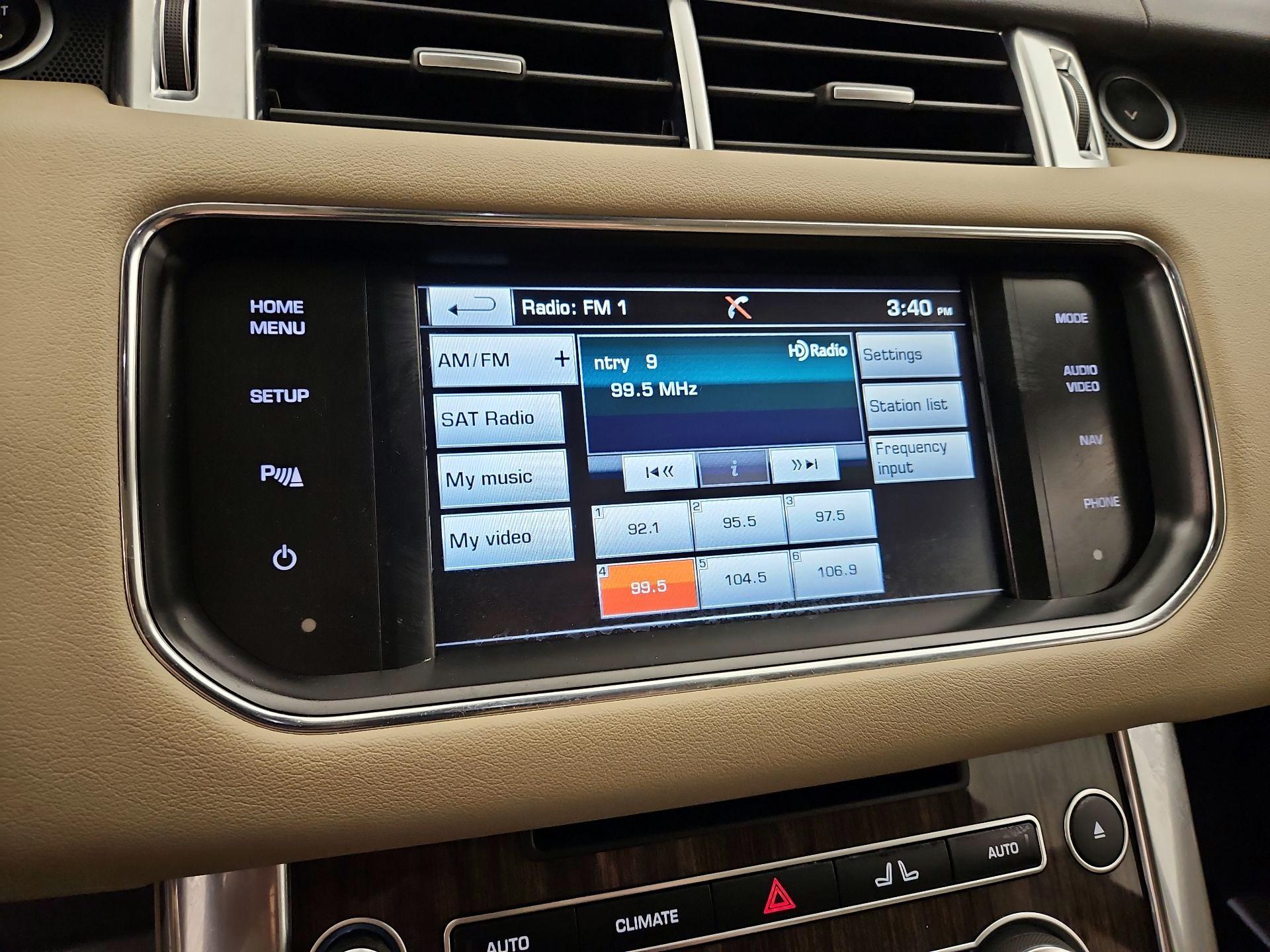 Thumbnail: 2015 Land Rover Range Rover Sport - 16