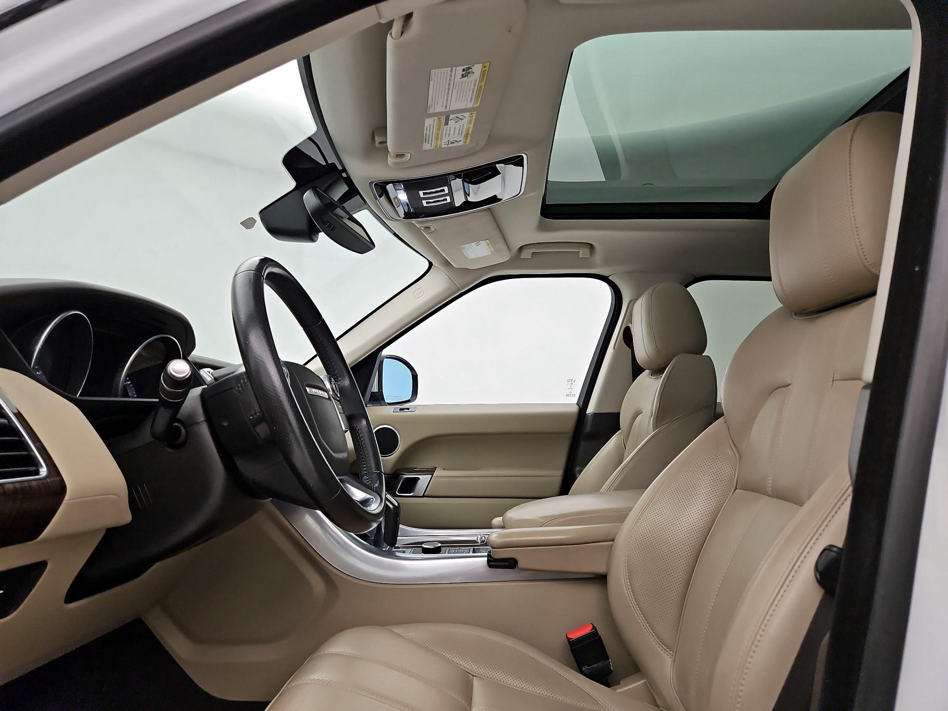 Thumbnail: 2015 Land Rover Range Rover Sport - 20