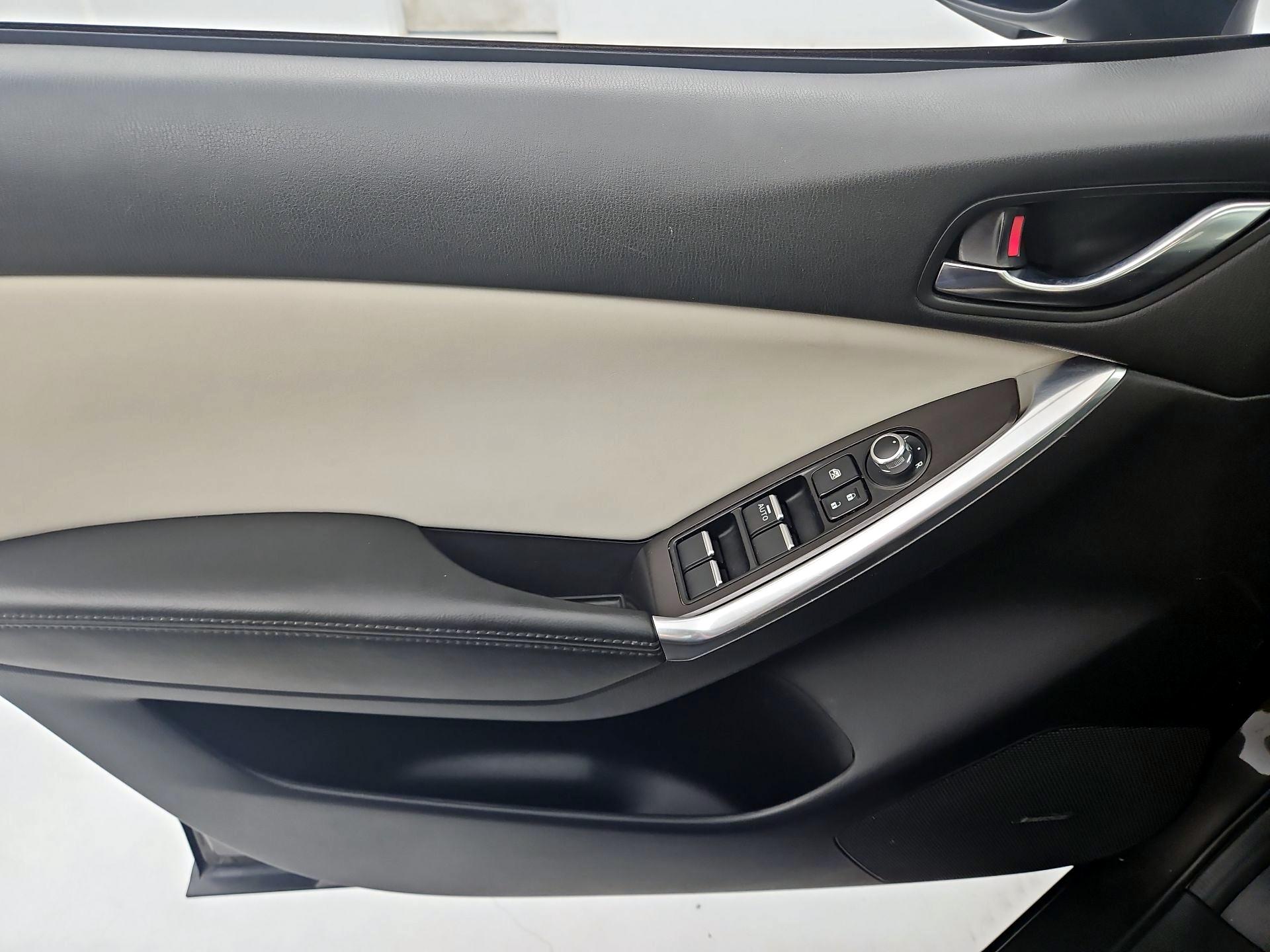 Thumbnail: 2016 Mazda CX-5 - 12