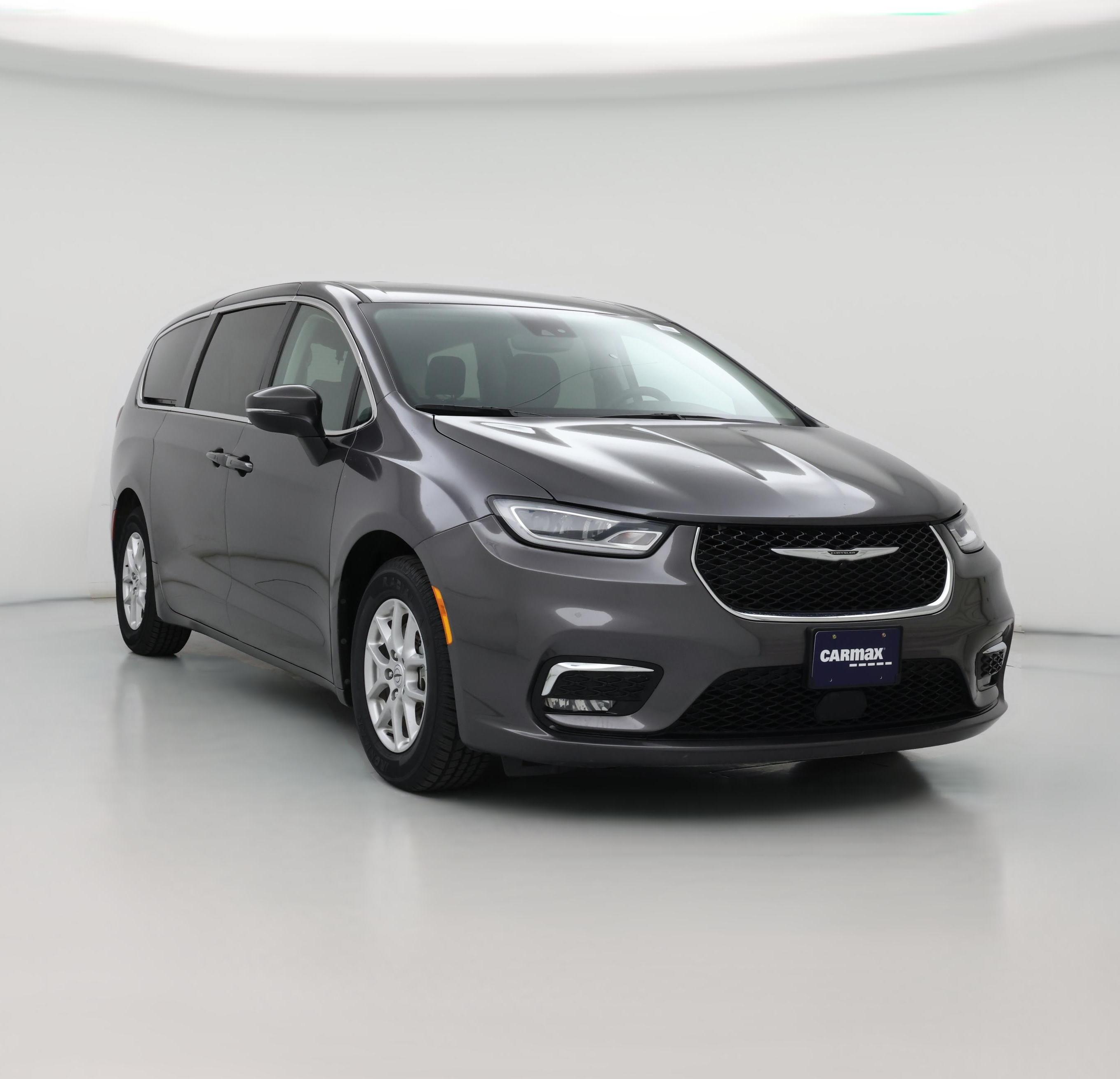 Thumbnail: 2023 Chrysler Pacifica - 1