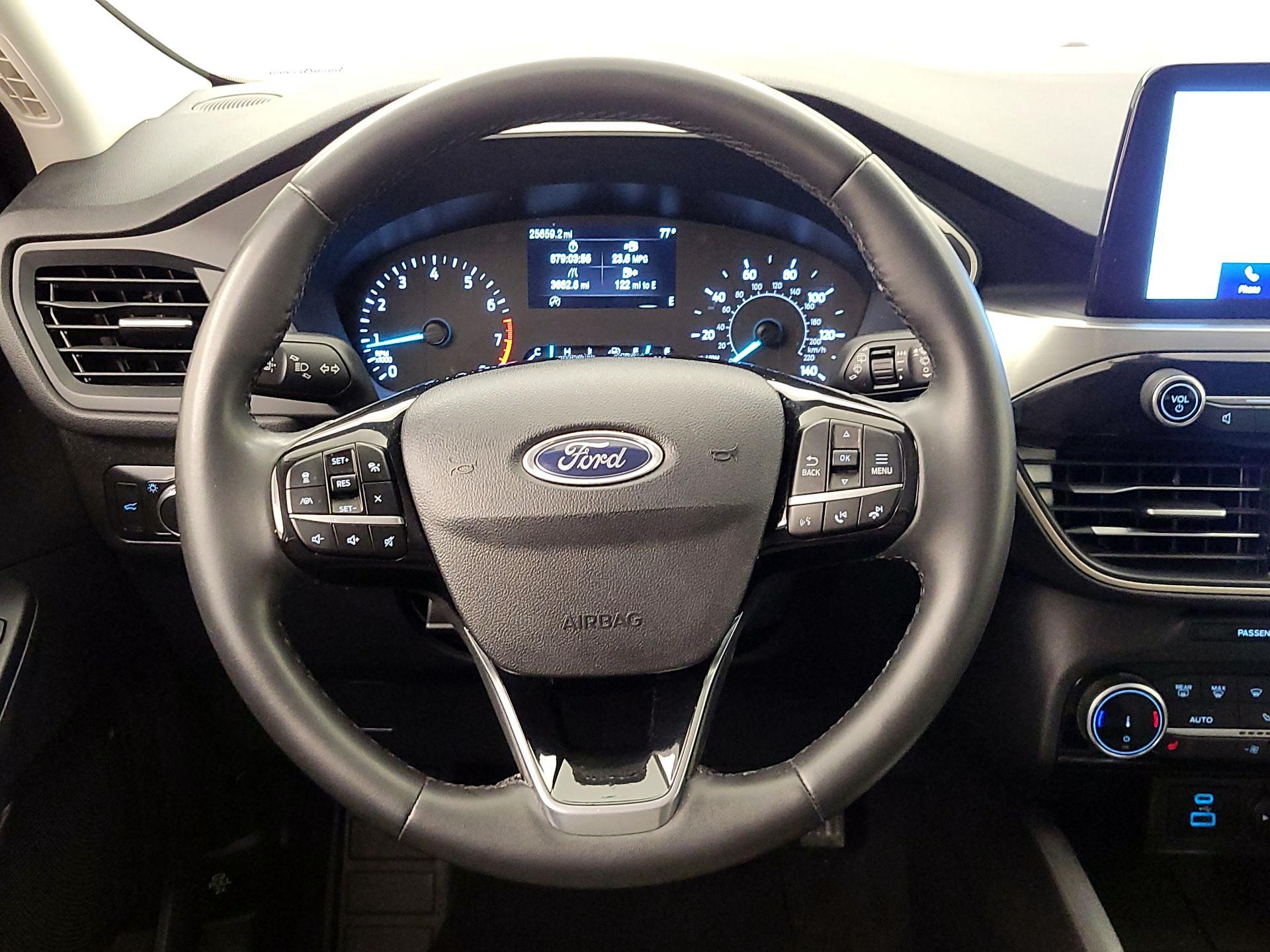 Thumbnail: 2022 Ford Escape - 10