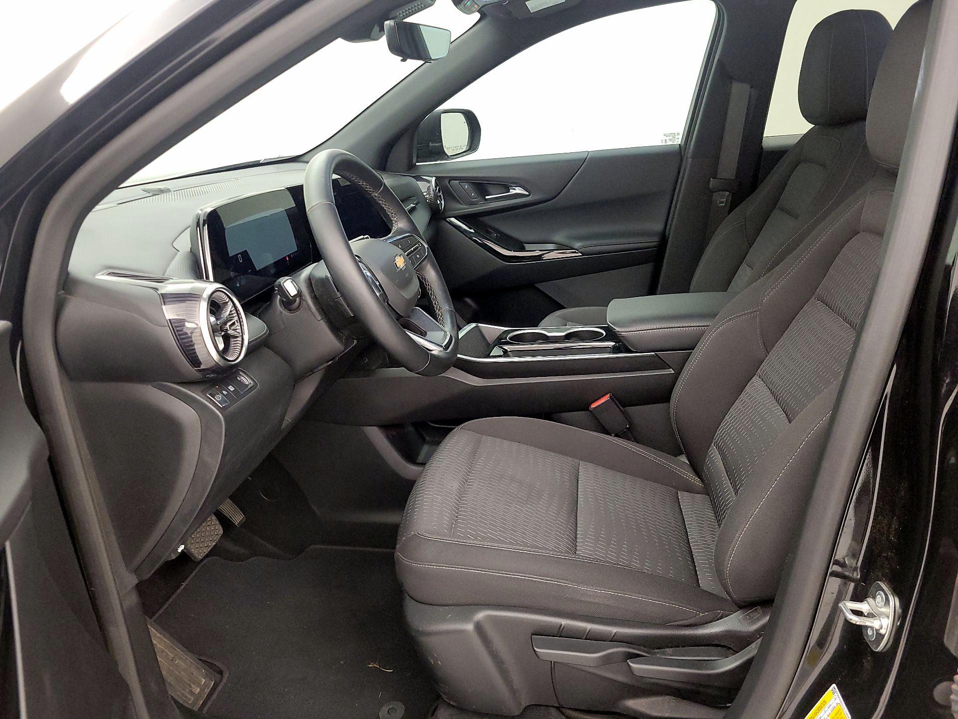 Thumbnail: 2025 Chevrolet Equinox - 11
