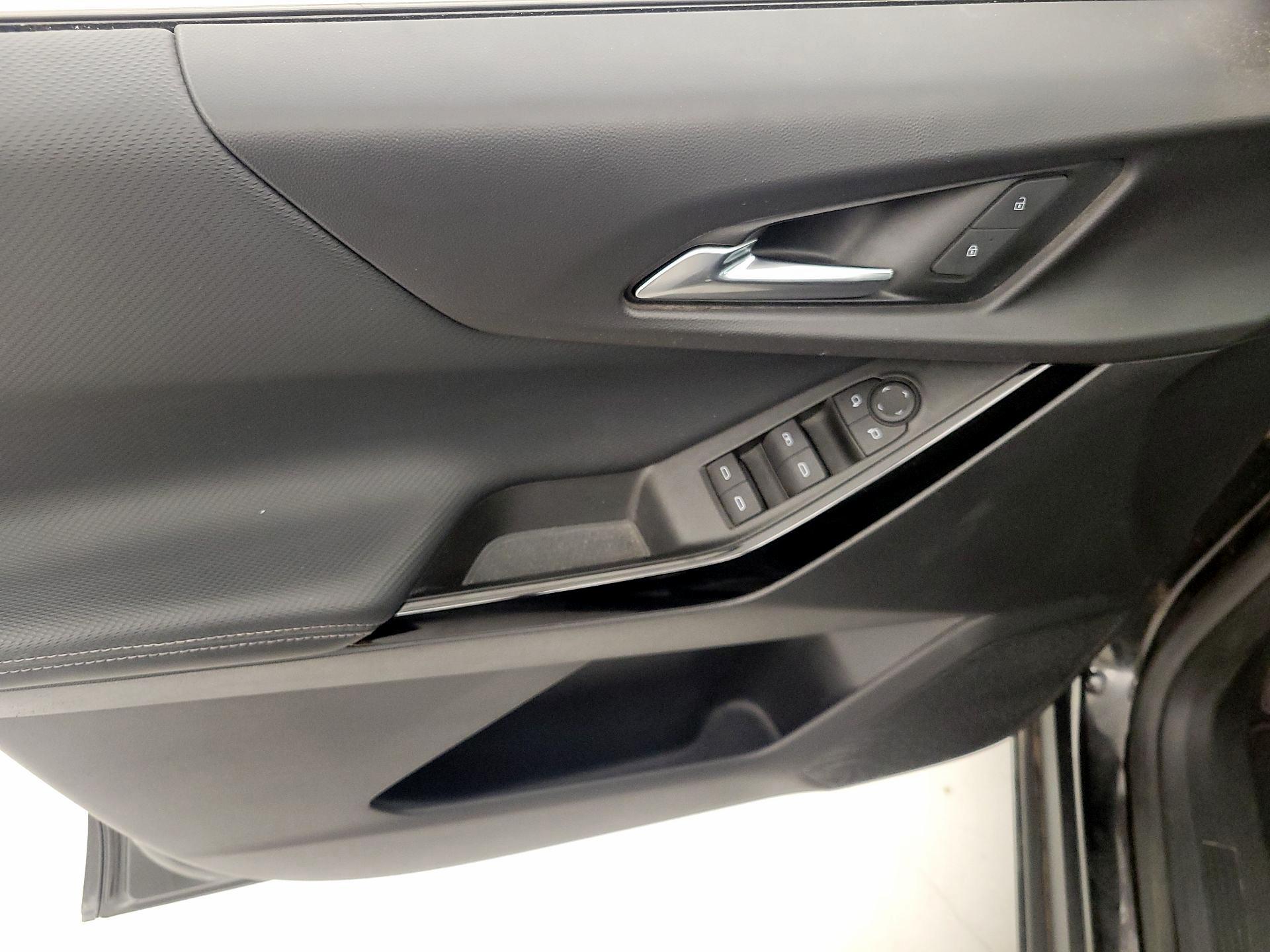 Thumbnail: 2025 Chevrolet Equinox - 12