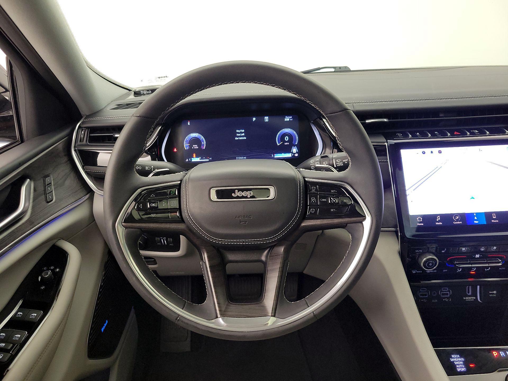 Thumbnail: 2023 Jeep Grand Cherokee L - 10
