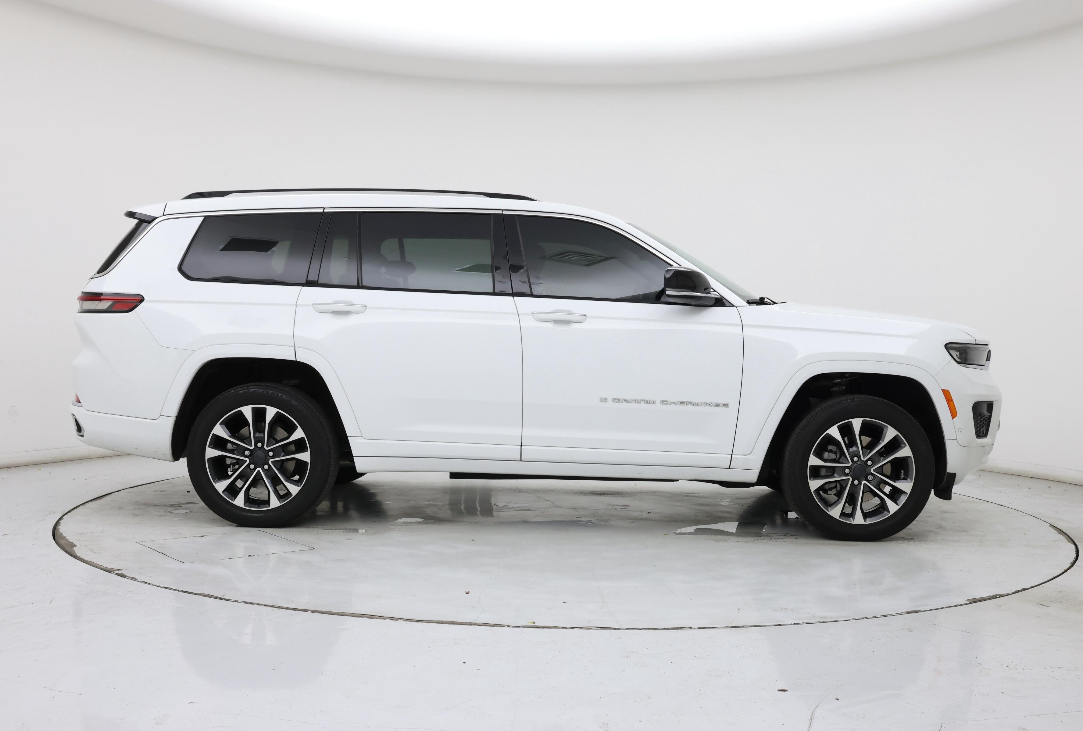 Thumbnail: 2023 Jeep Grand Cherokee L - 7