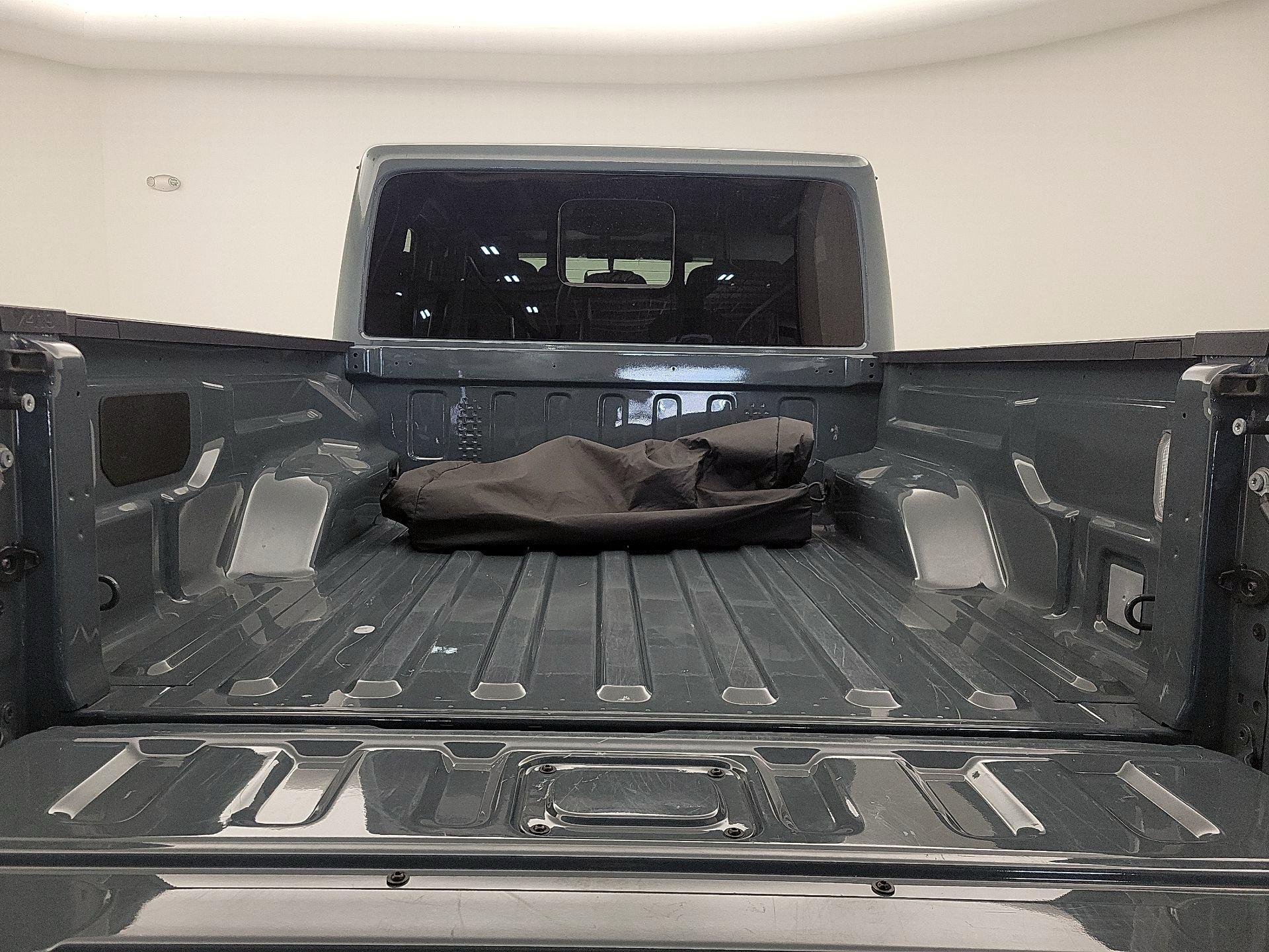Thumbnail: 2025 Jeep Gladiator - 20