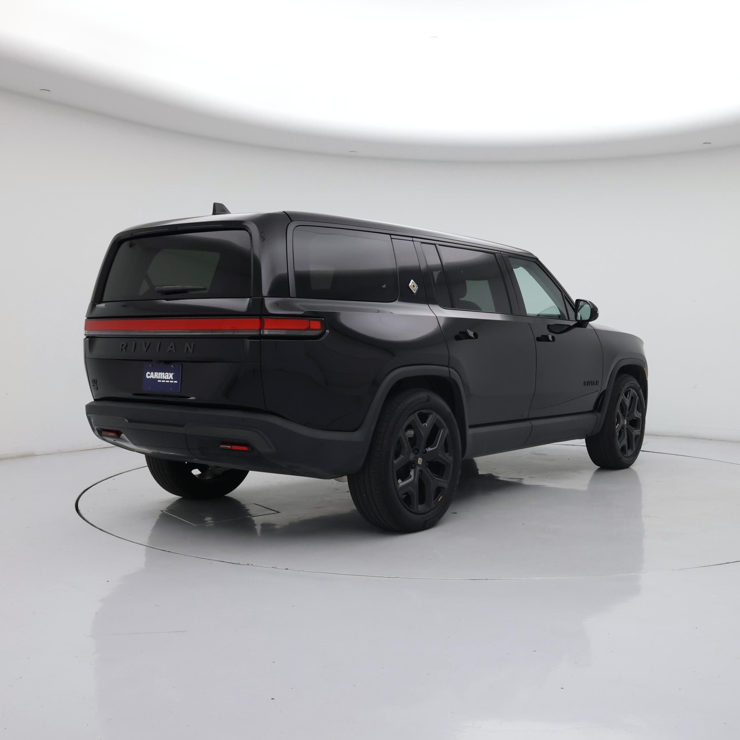 Thumbnail: 2025 Rivian R1S - 8