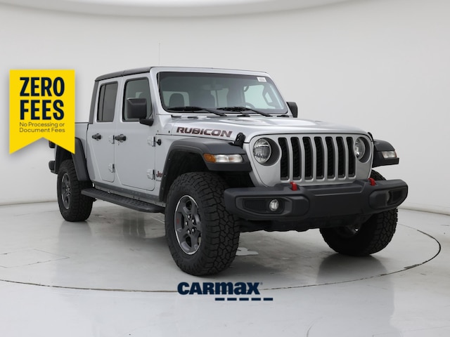 Silver 2023 Jeep Gladiator Pickup Truck Four-Wheel Drive Automatic