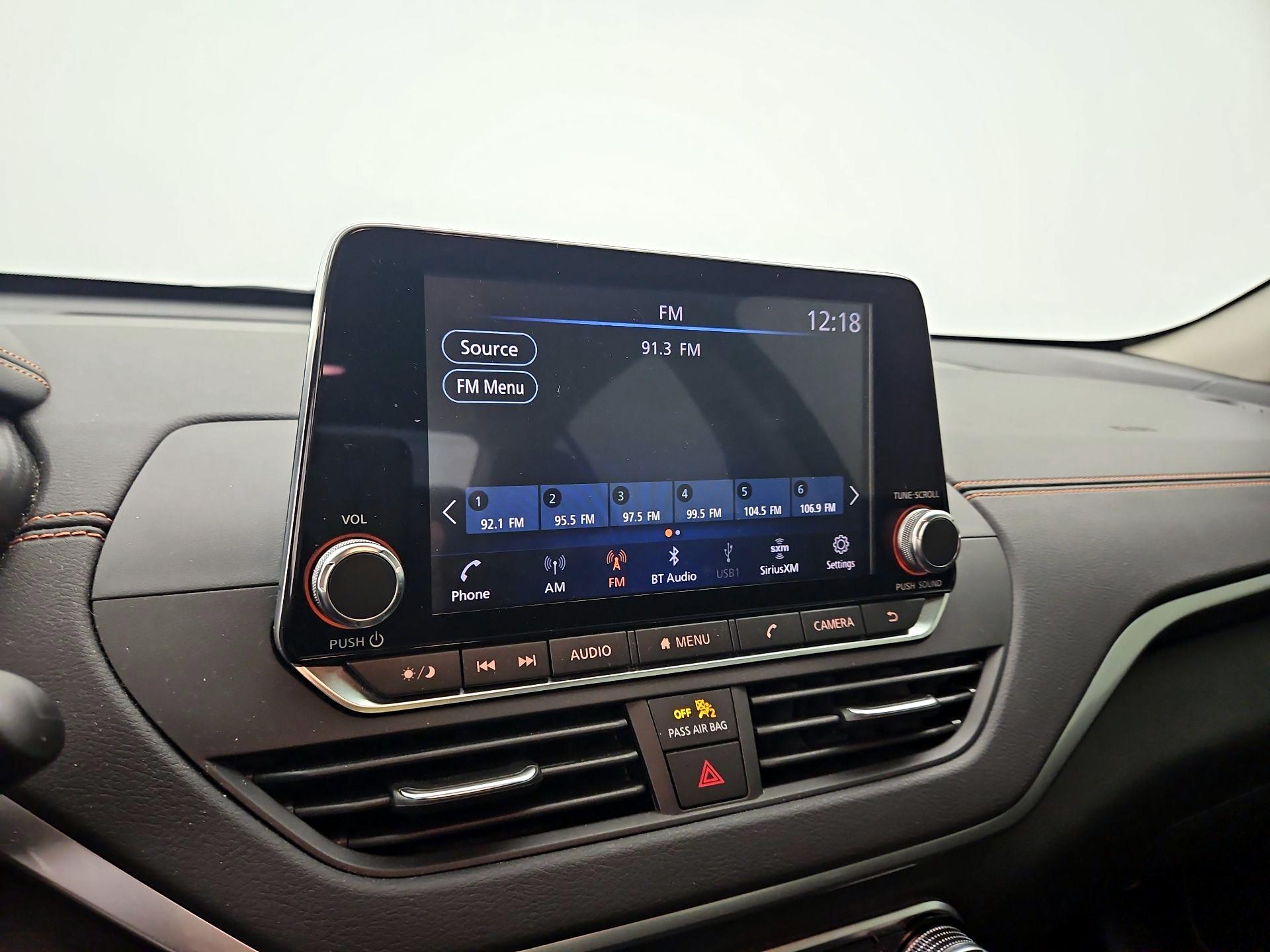 Thumbnail: 2019 Nissan Altima - 15