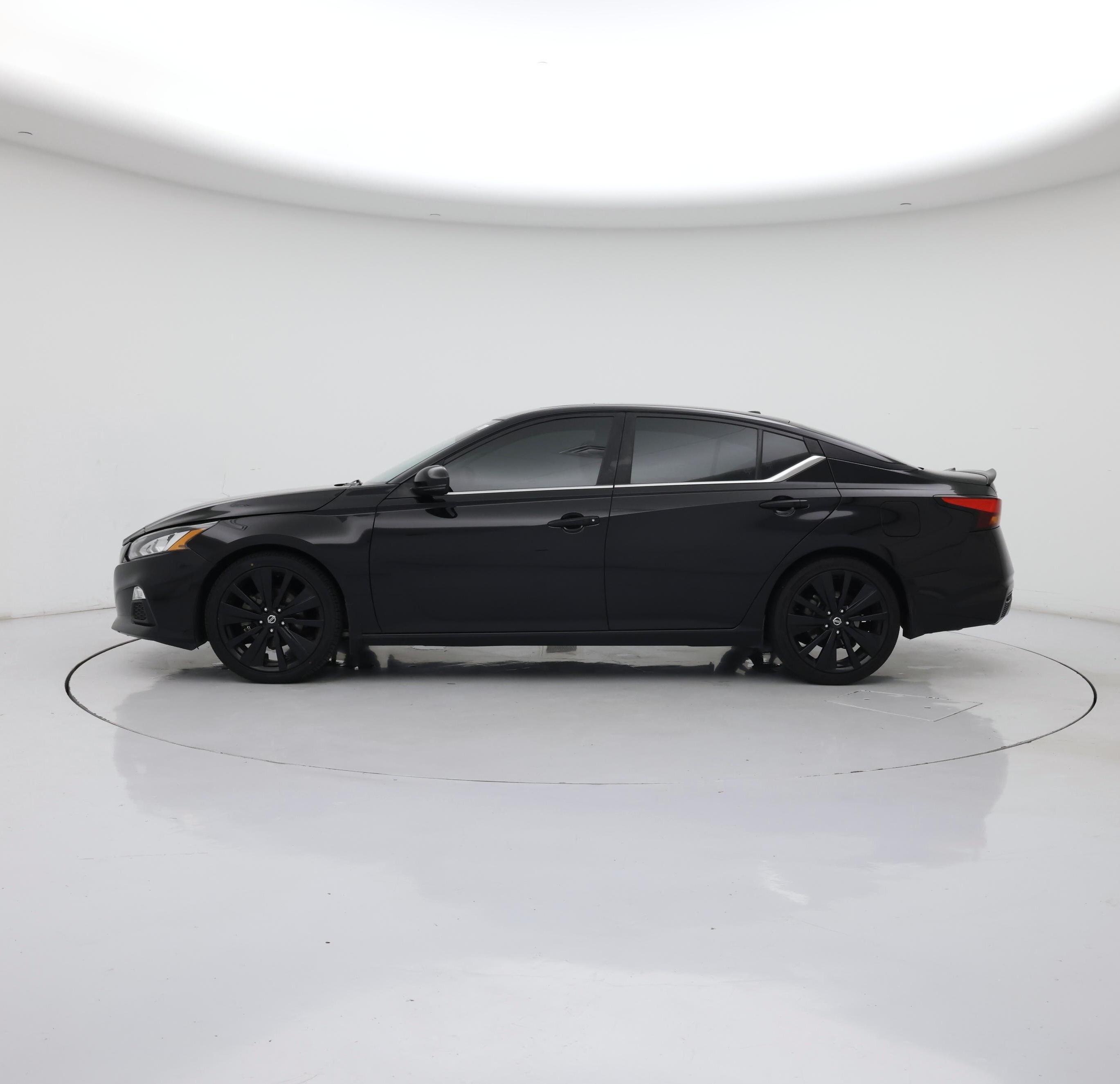 Thumbnail: 2019 Nissan Altima - 3