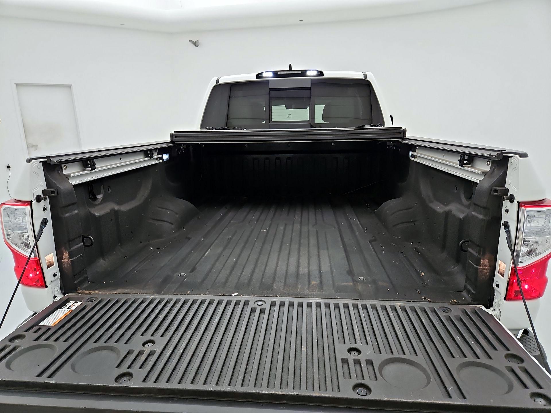 Thumbnail: 2024 Nissan Titan - 20