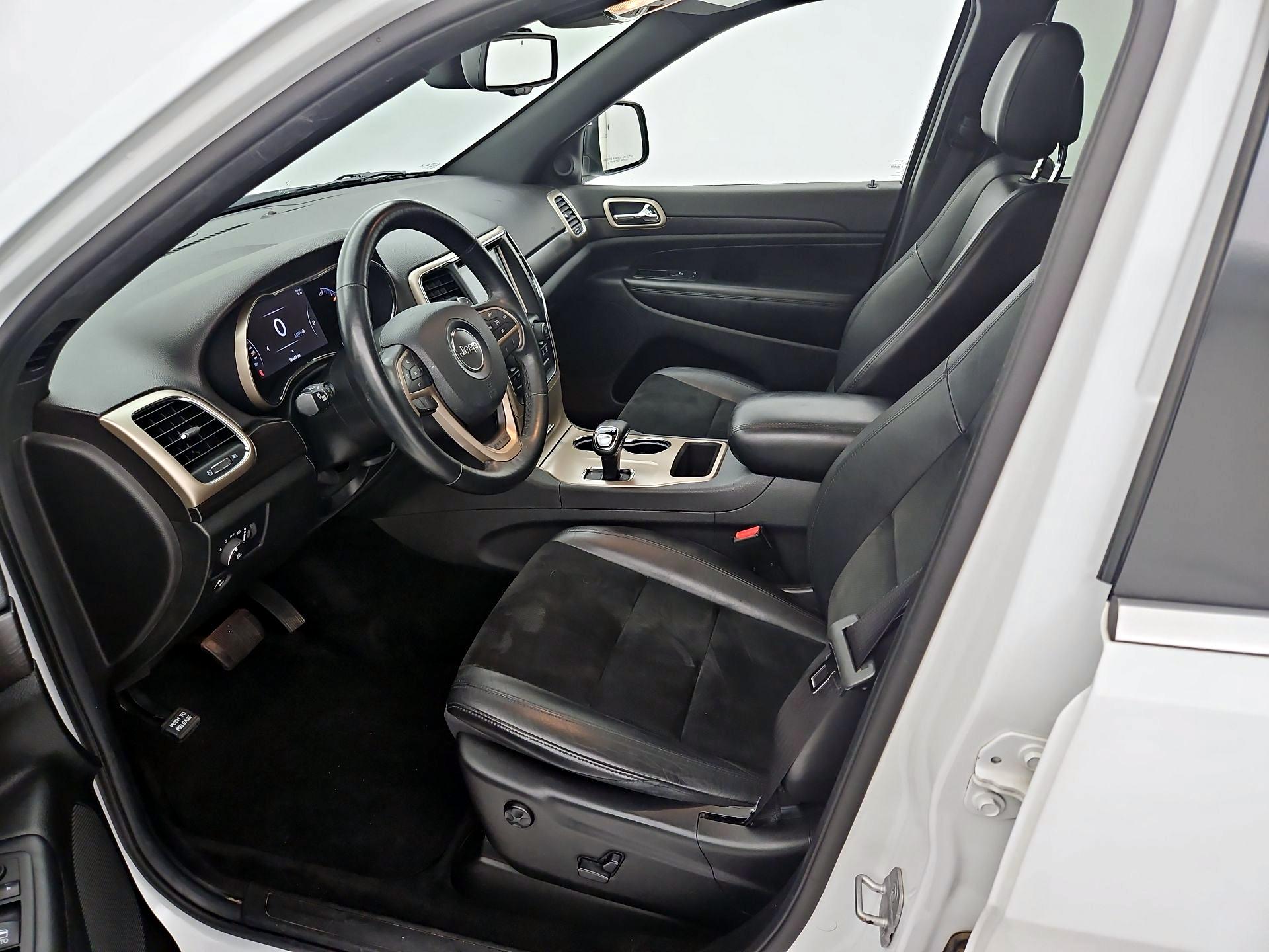 Thumbnail: 2014 Jeep Grand Cherokee - 11
