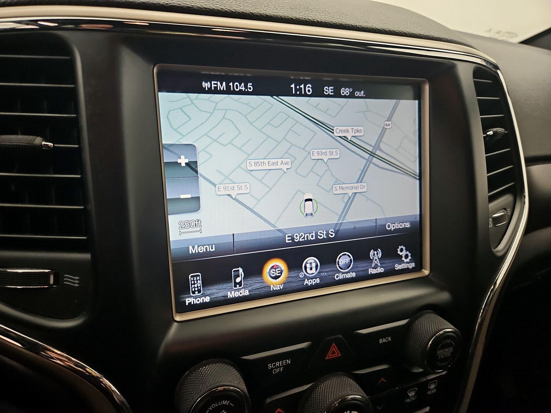 Thumbnail: 2014 Jeep Grand Cherokee - 14