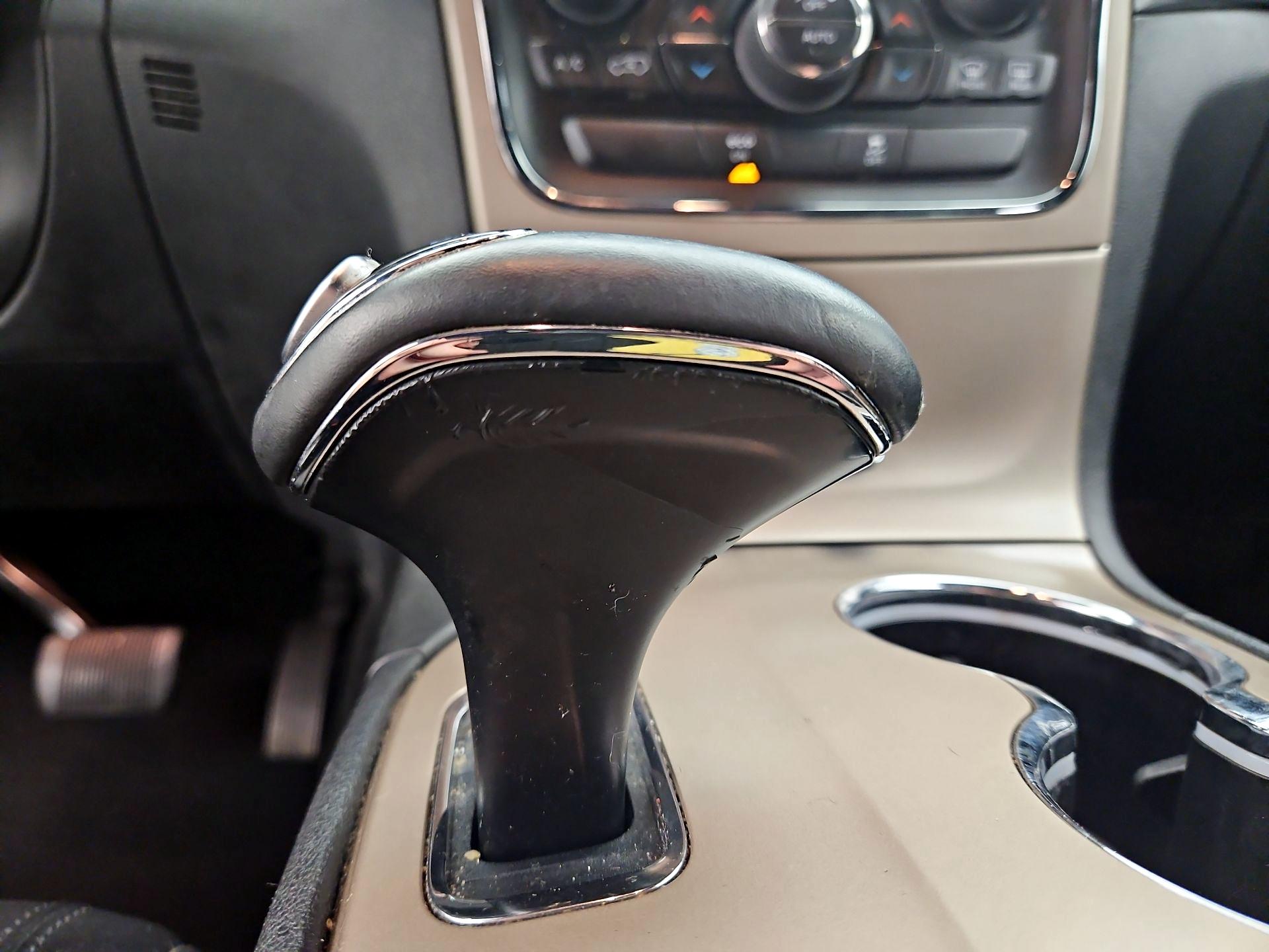 Thumbnail: 2014 Jeep Grand Cherokee - 17