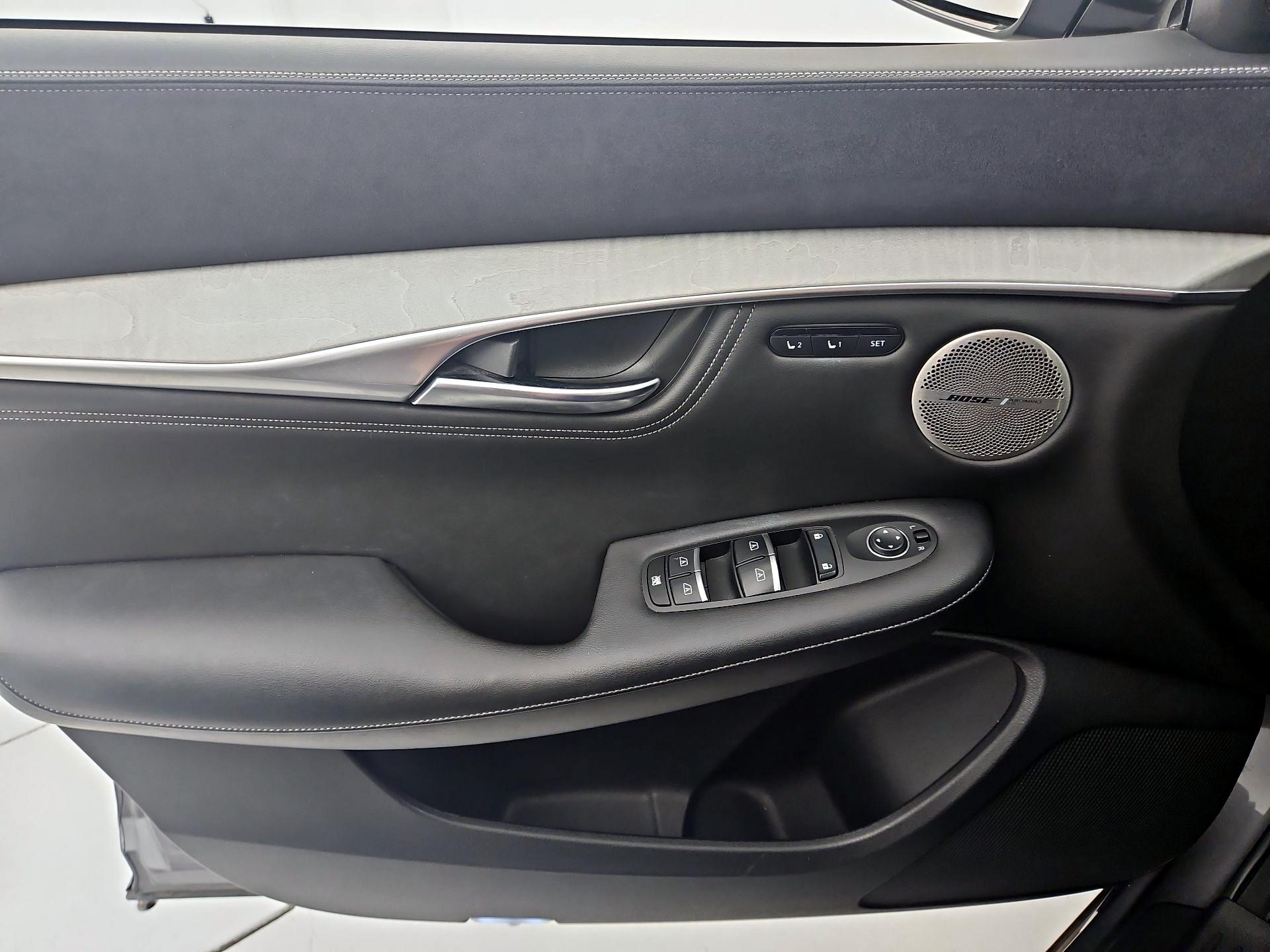 Thumbnail: 2019 INFINITI QX50 - 12