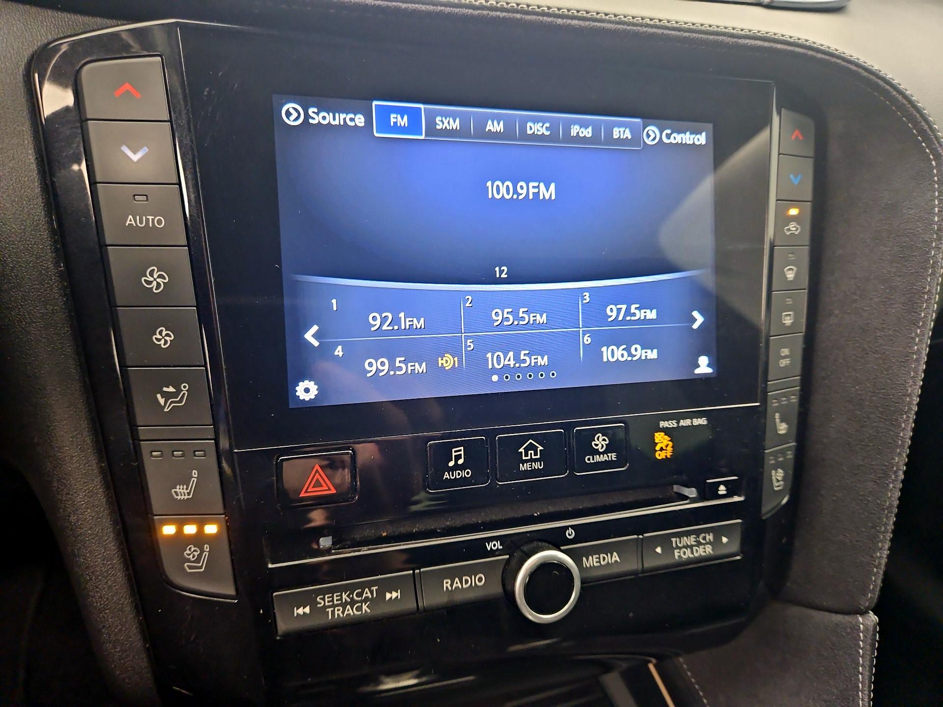 Thumbnail: 2019 INFINITI QX50 - 16