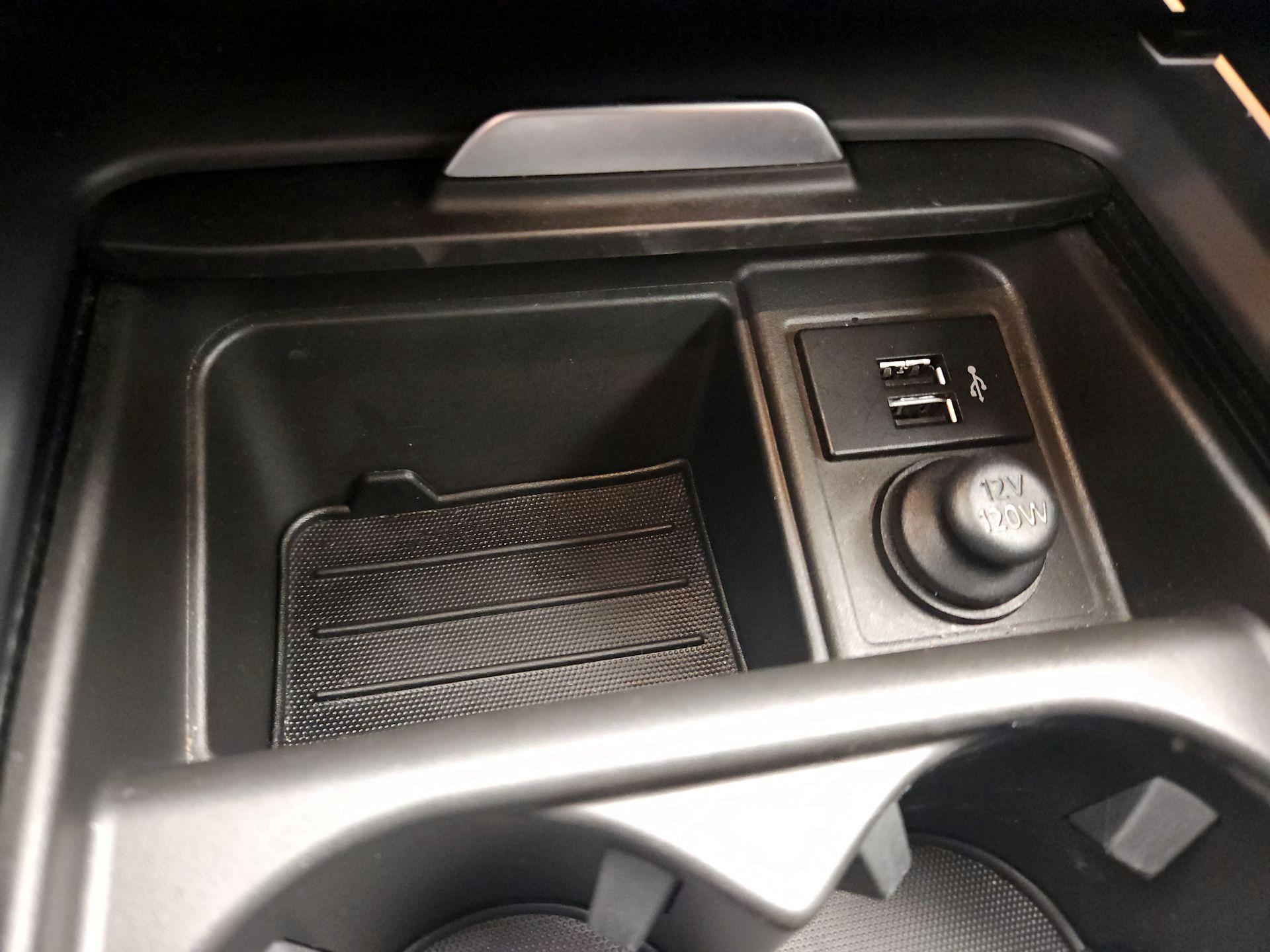 Thumbnail: 2019 INFINITI QX50 - 19
