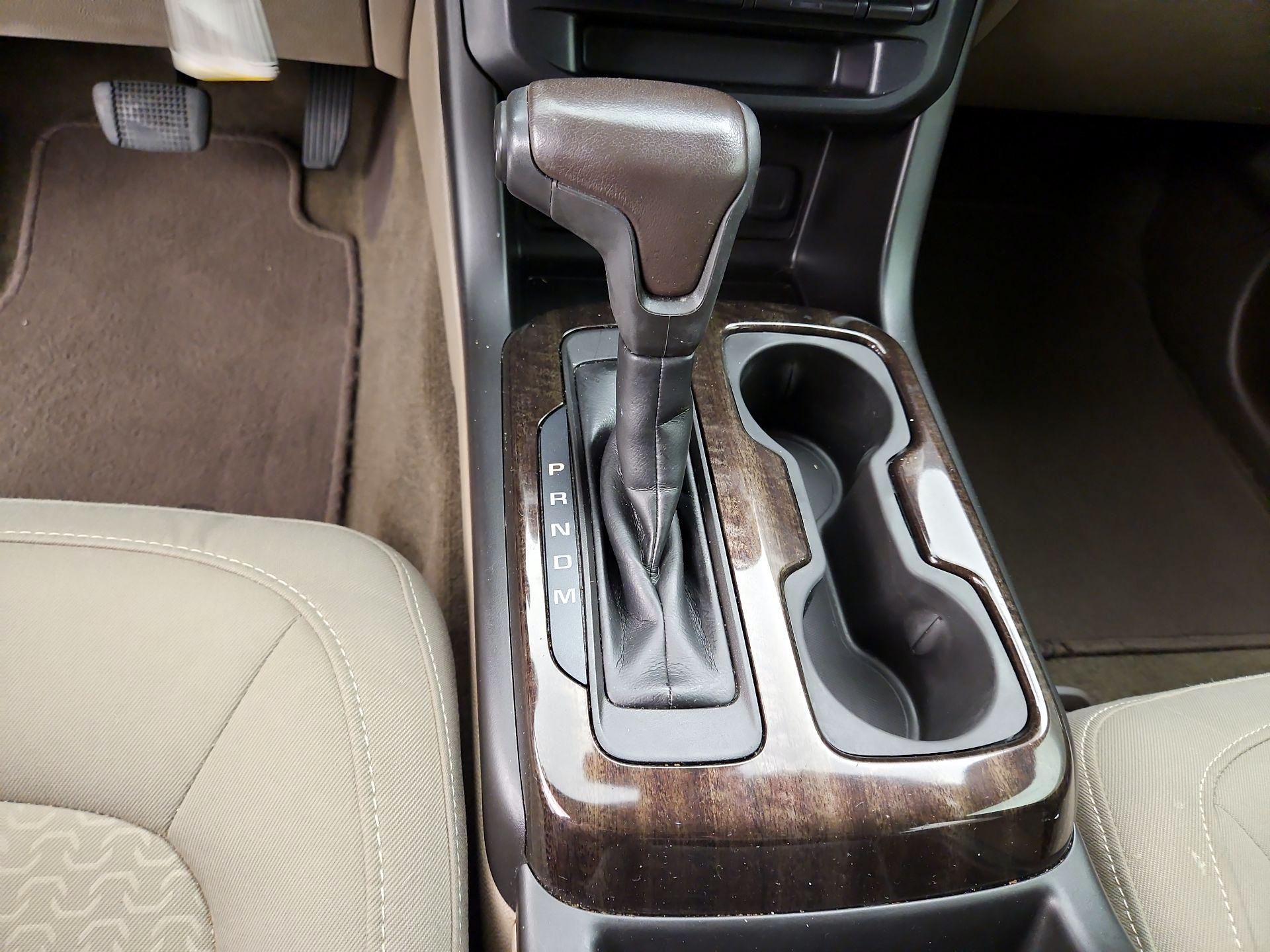 Thumbnail: 2016 GMC Canyon - 17