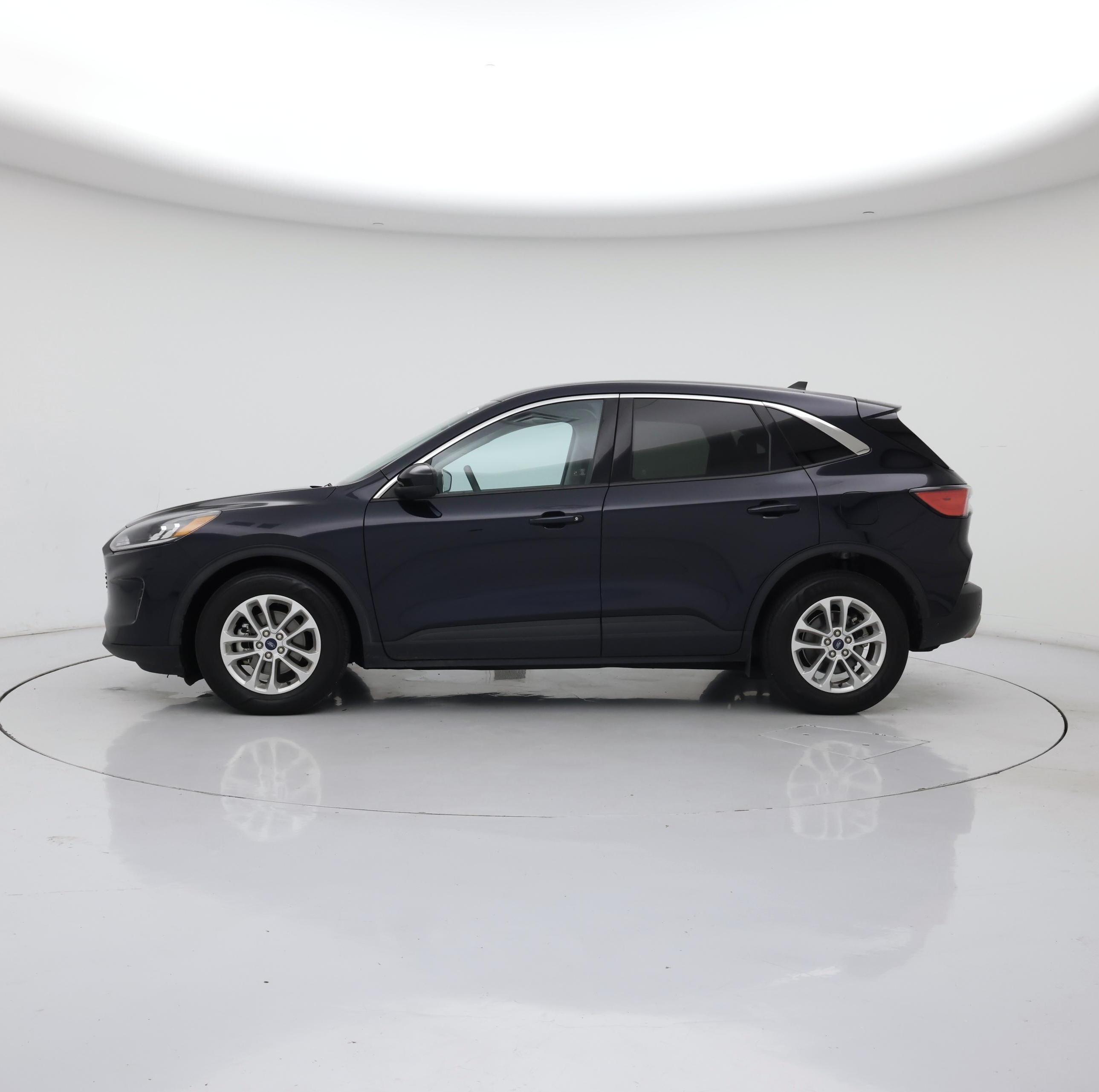 Thumbnail: 2021 Ford Escape - 3