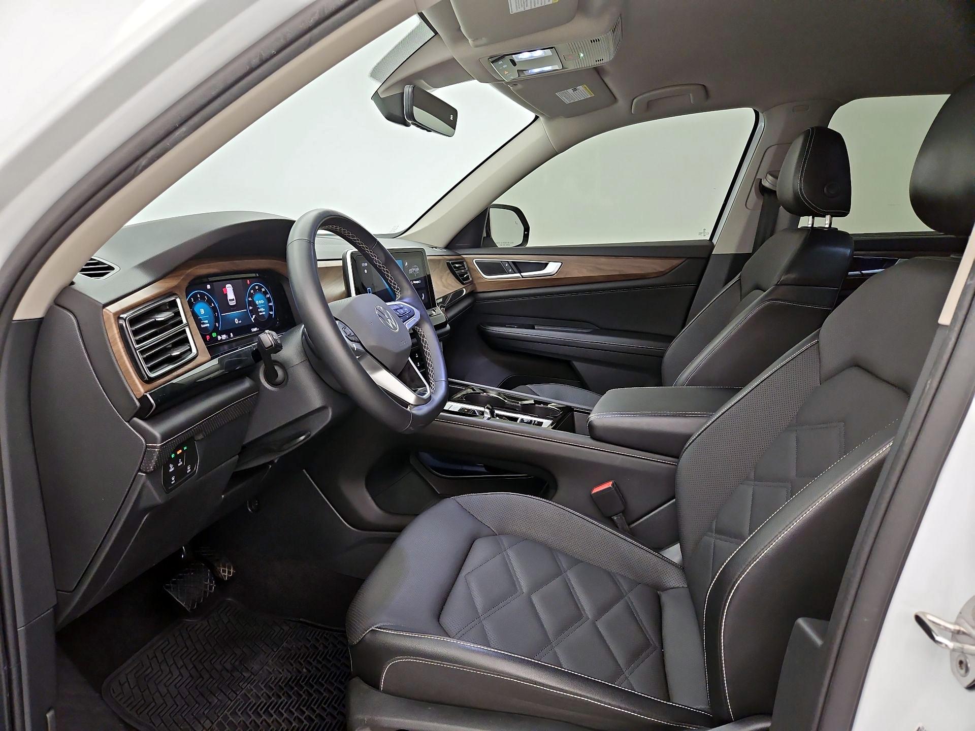 Thumbnail: 2024 Volkswagen Atlas - 11