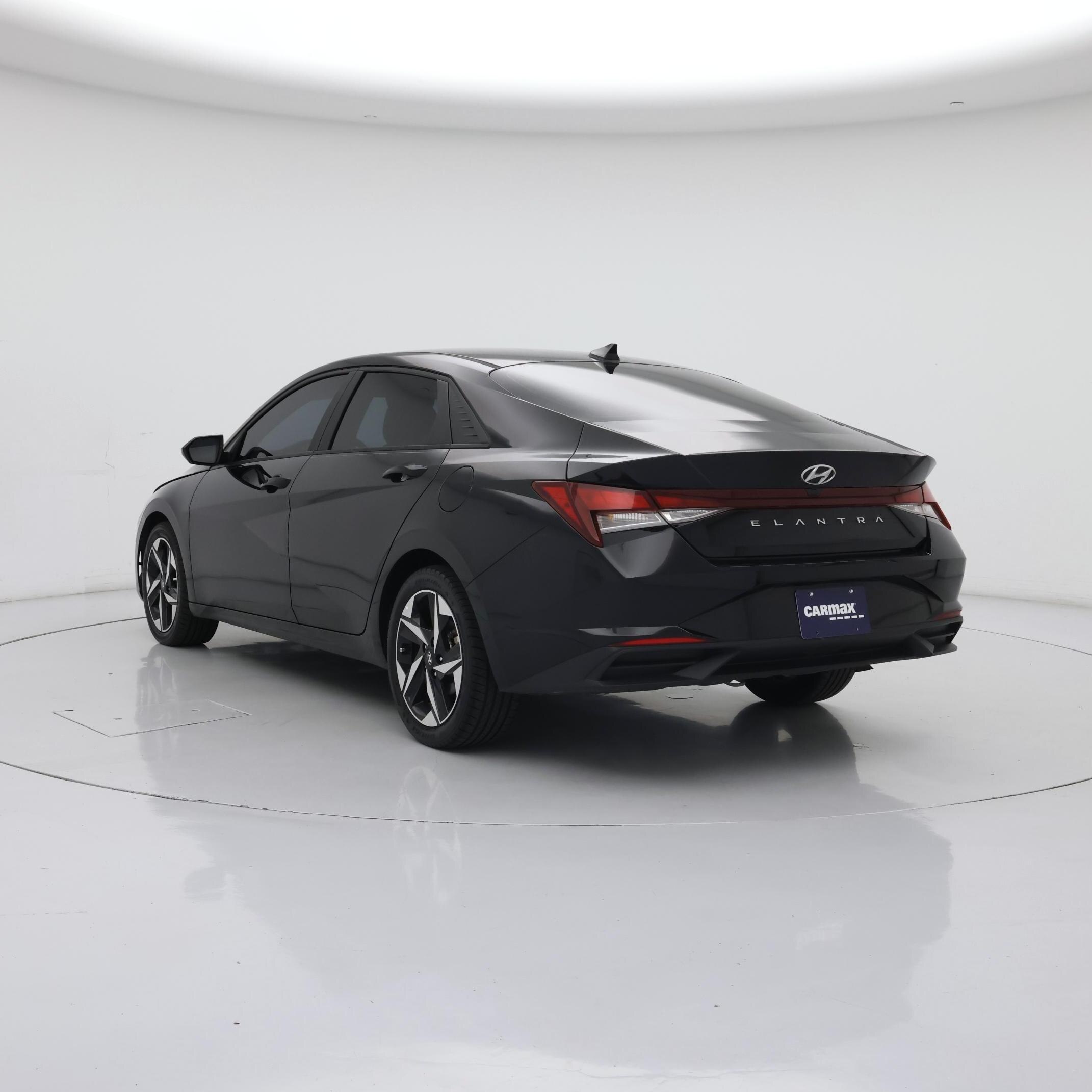 Thumbnail: 2023 Hyundai Elantra - 2