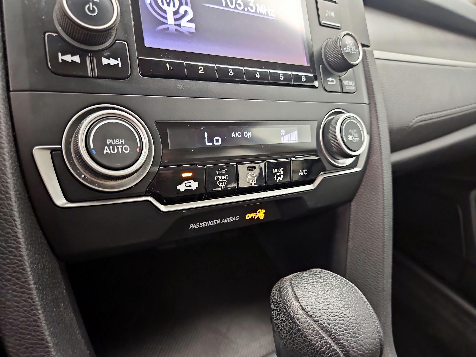 Thumbnail: 2016 Honda Civic - 16