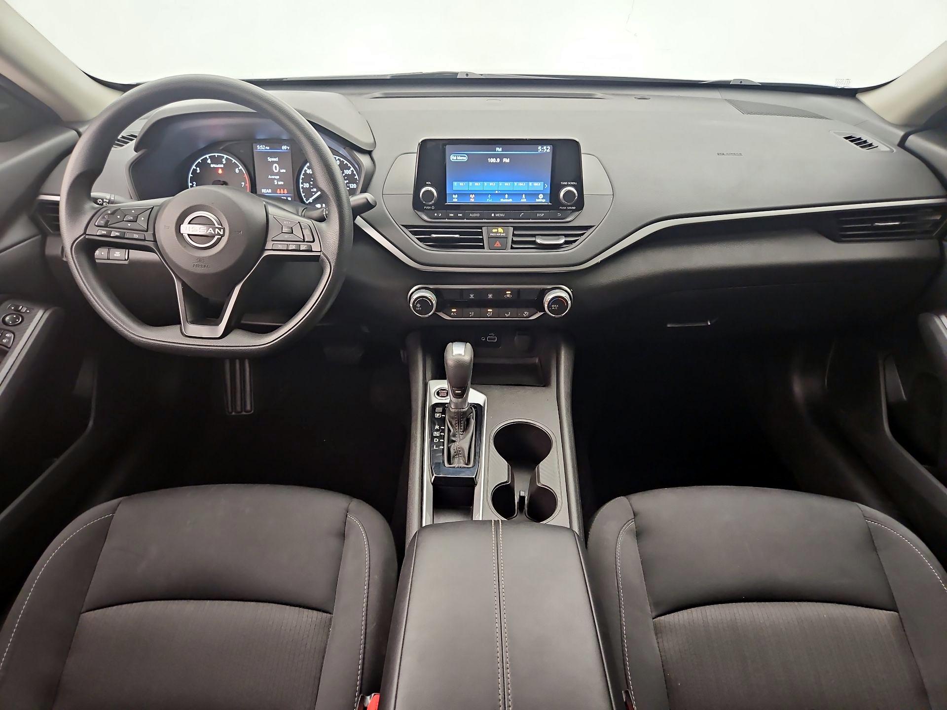 Thumbnail: 2024 Nissan Altima - 9