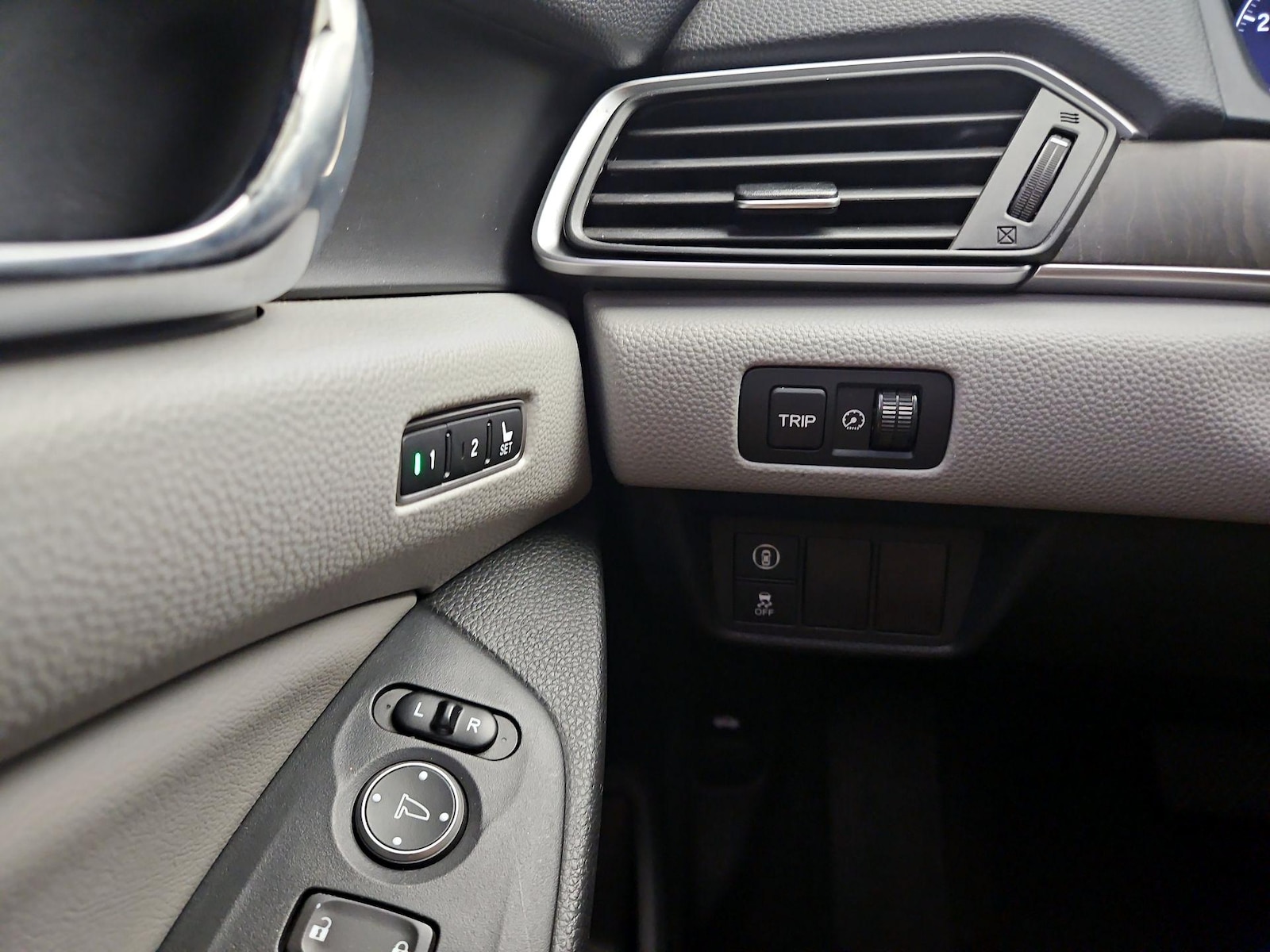 2018 Honda Accord EX-L - Photo 14