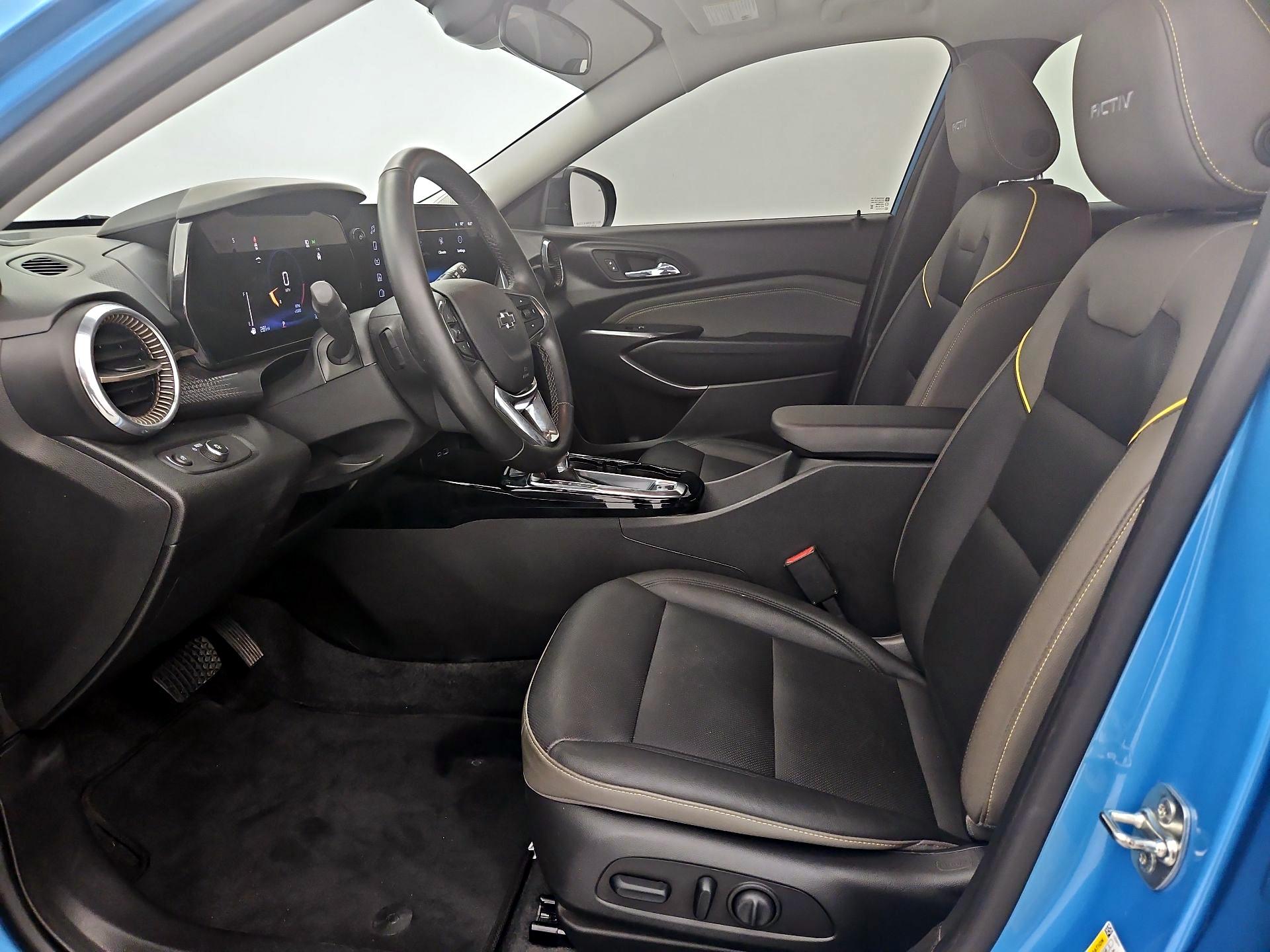 Thumbnail: 2025 Chevrolet Trax - 11