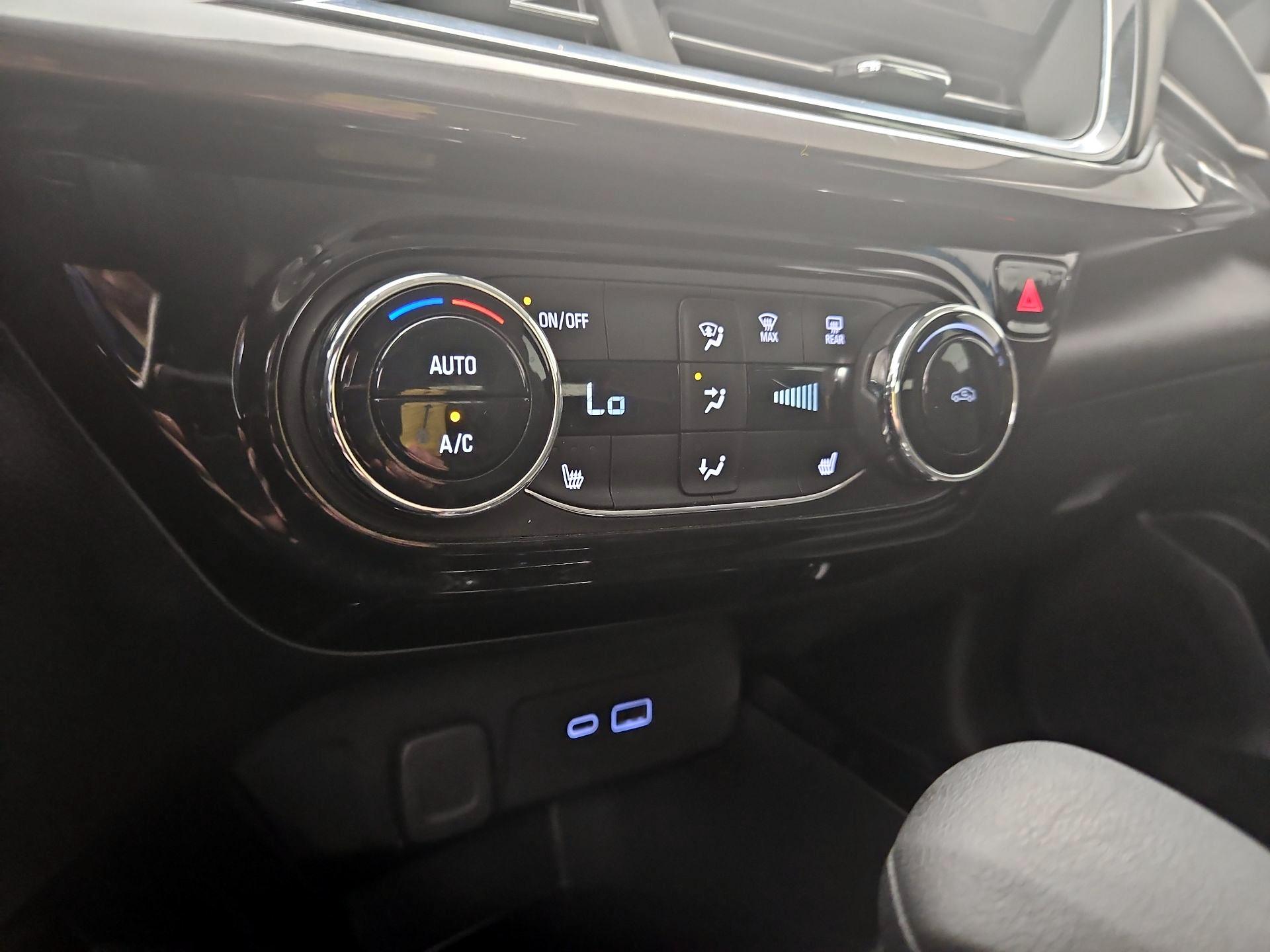 Thumbnail: 2025 Chevrolet Trax - 16