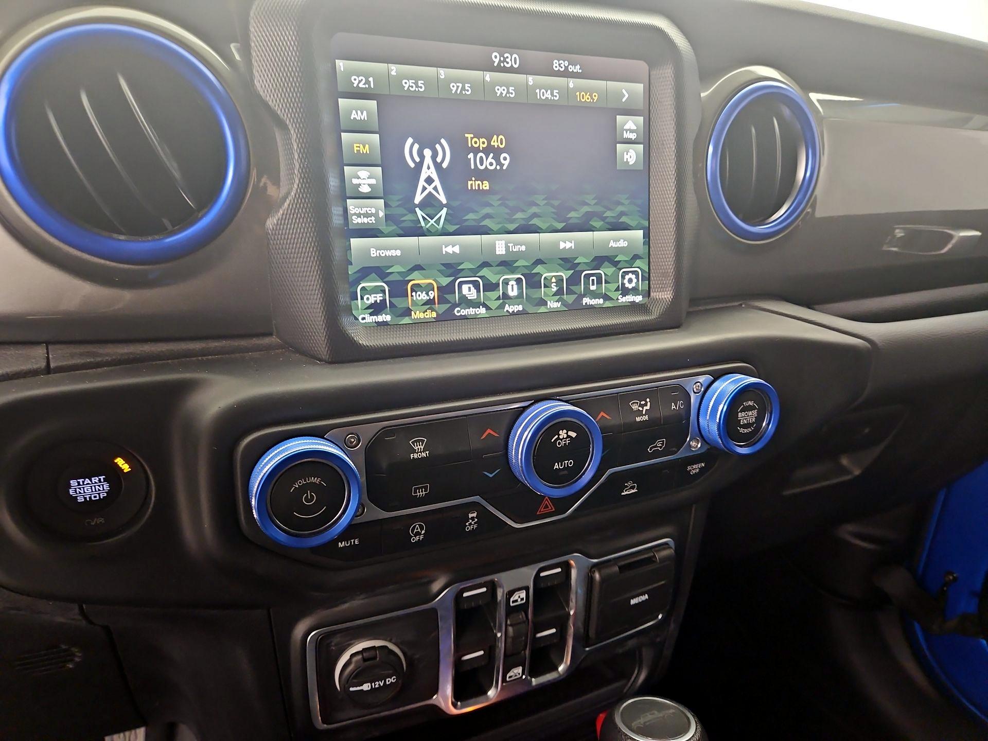 Thumbnail: 2023 Jeep Gladiator - 16