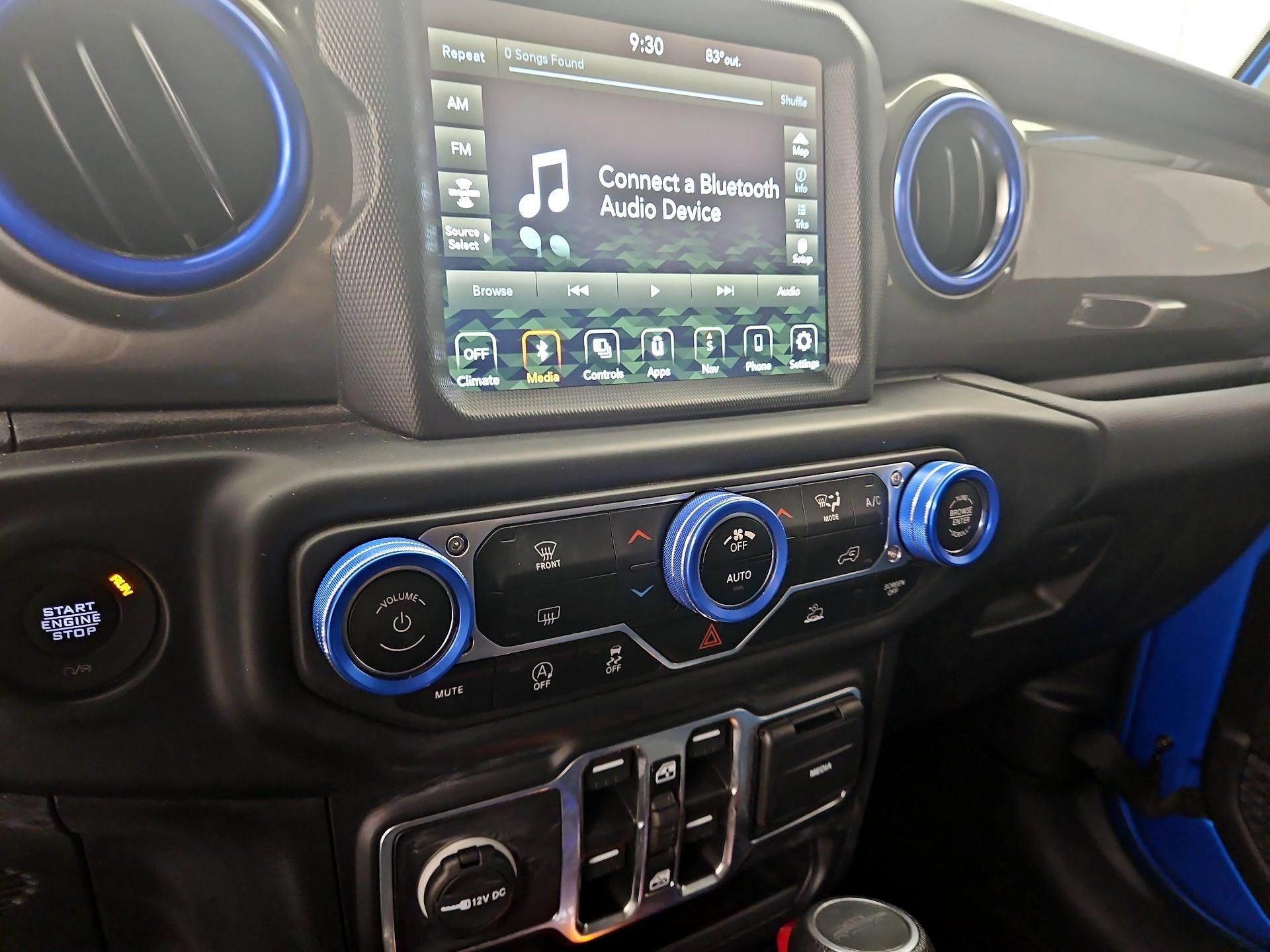 Thumbnail: 2023 Jeep Gladiator - 17
