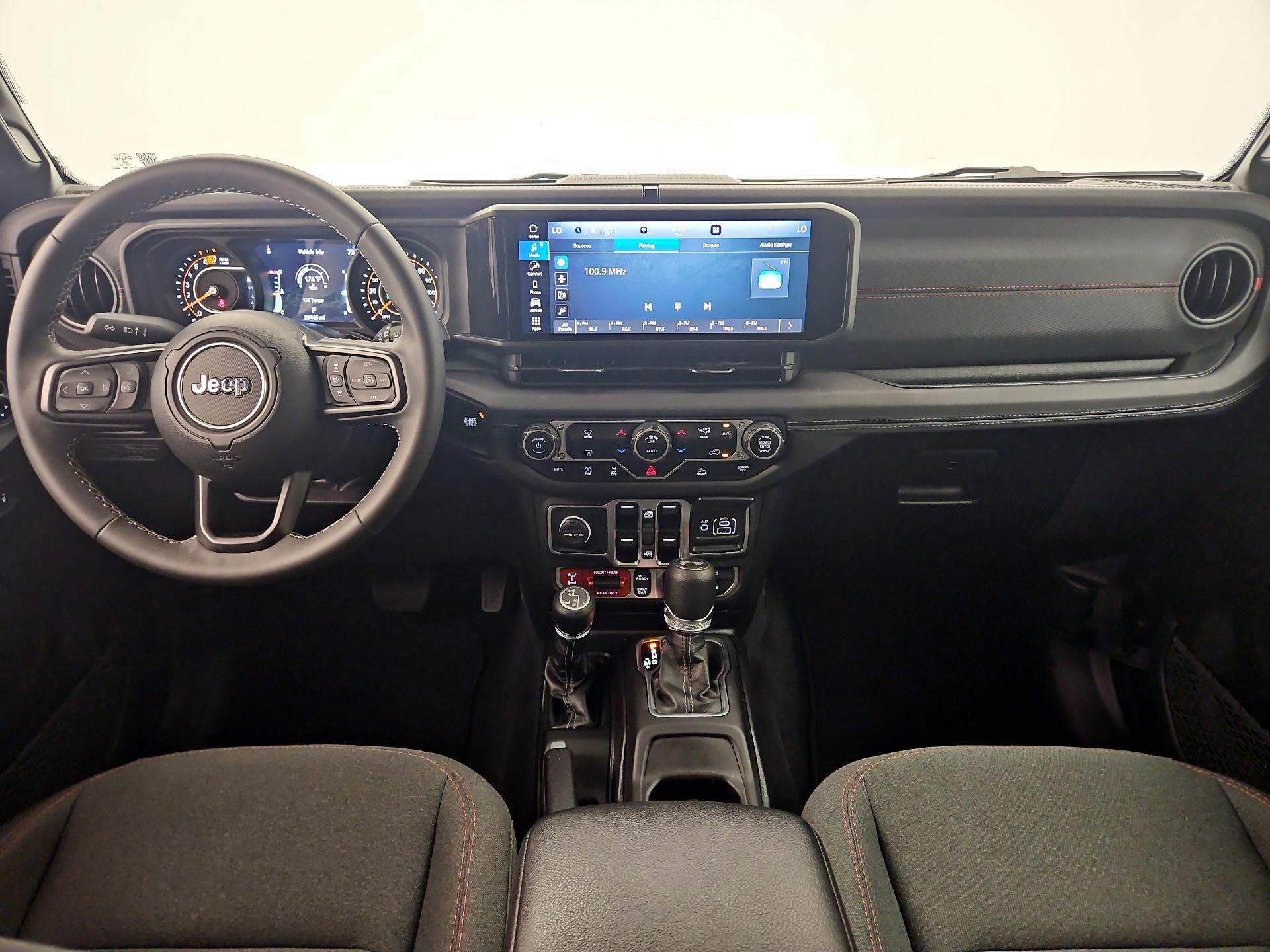 Thumbnail: 2025 Jeep Wrangler - 9