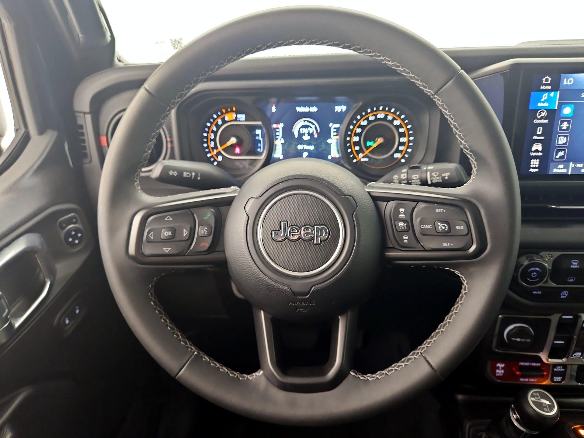 Thumbnail: 2025 Jeep Wrangler - 10
