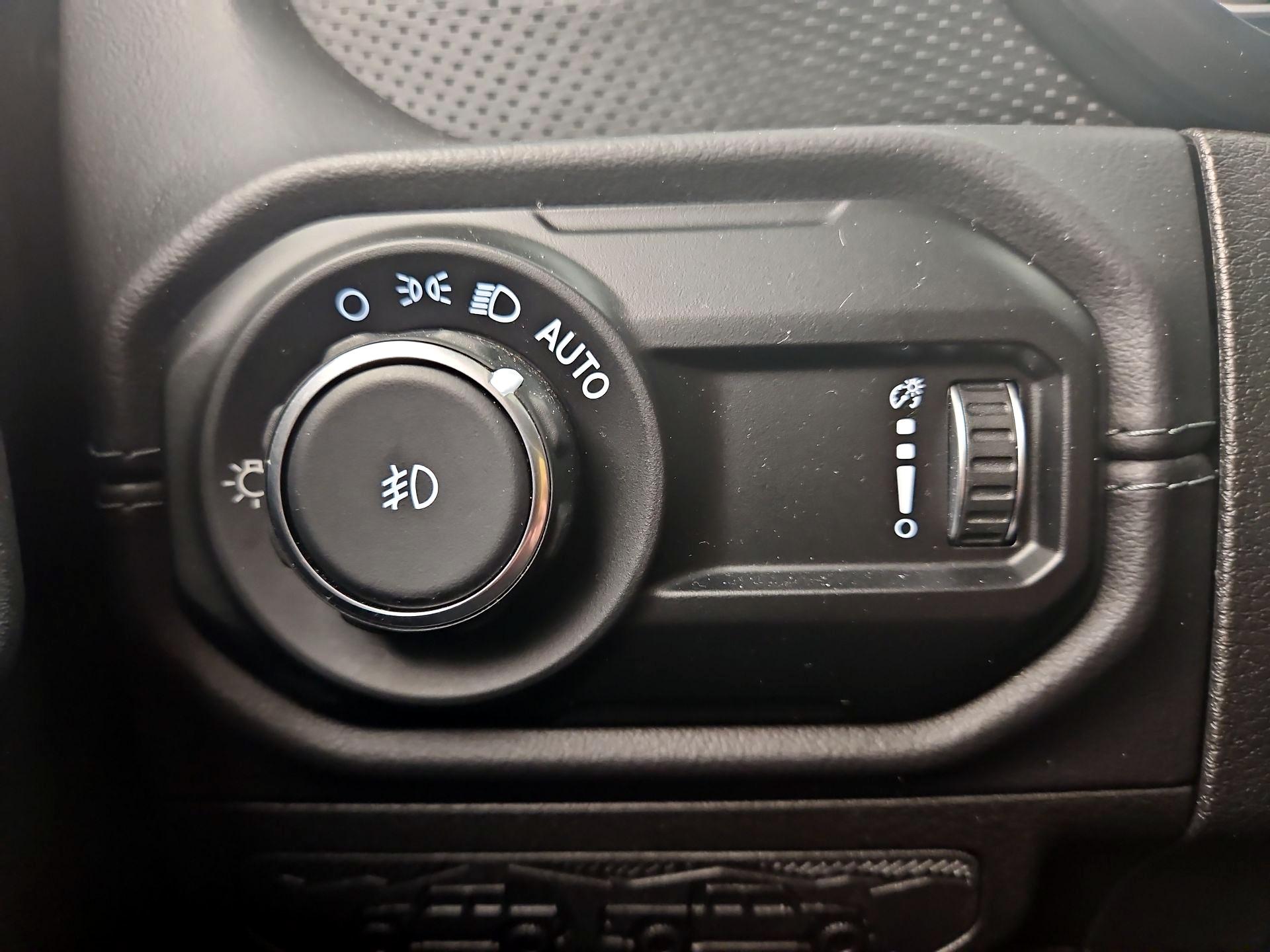 Thumbnail: 2025 Jeep Wrangler - 13