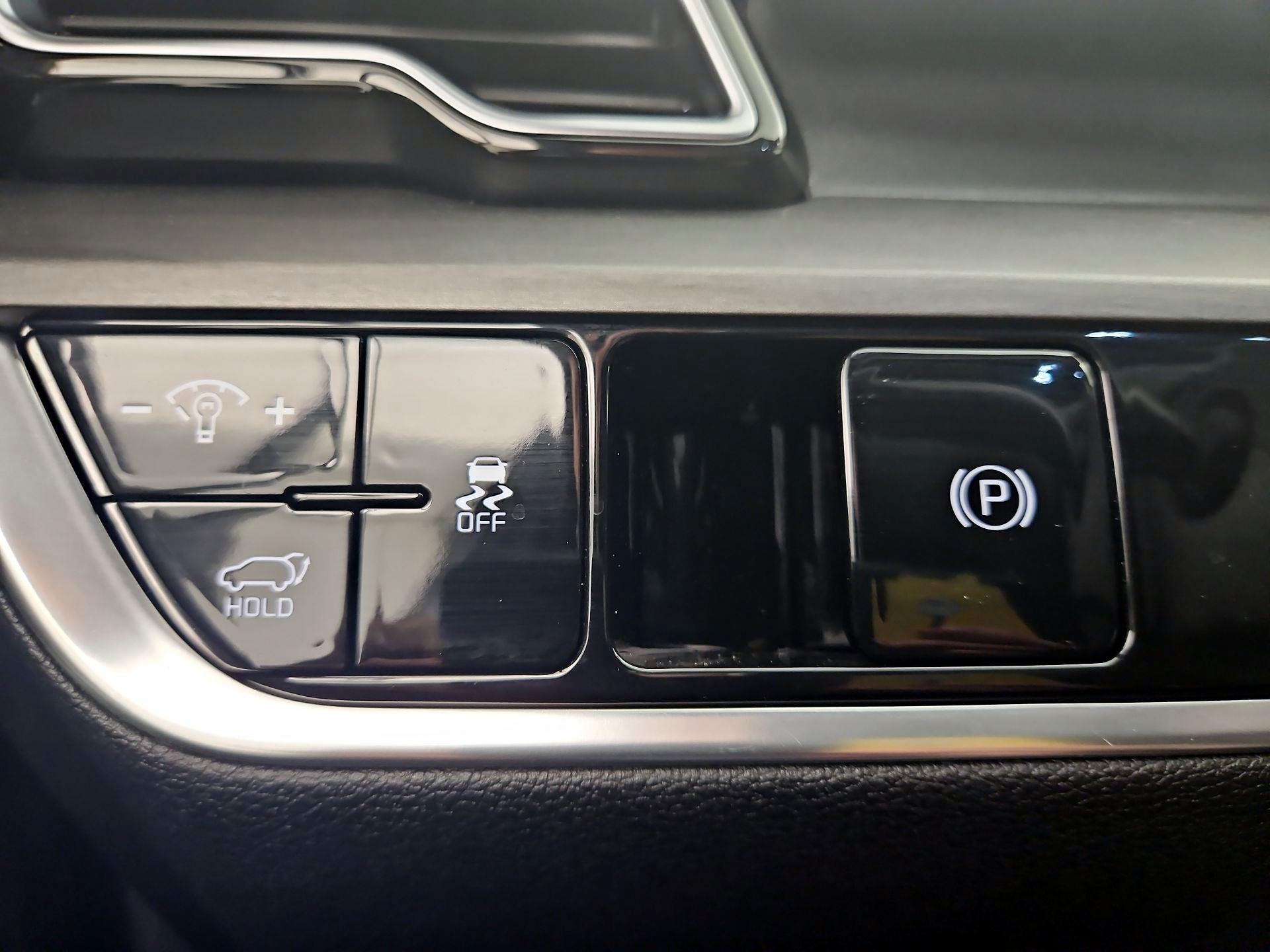 Thumbnail: 2023 Kia Sportage - 13