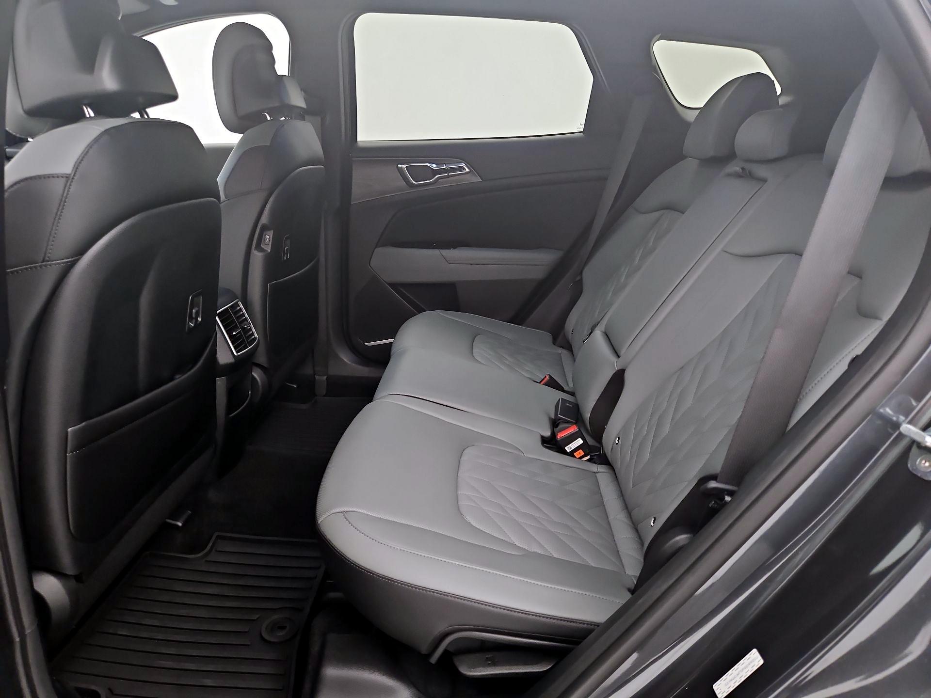 Thumbnail: 2023 Kia Sportage - 20