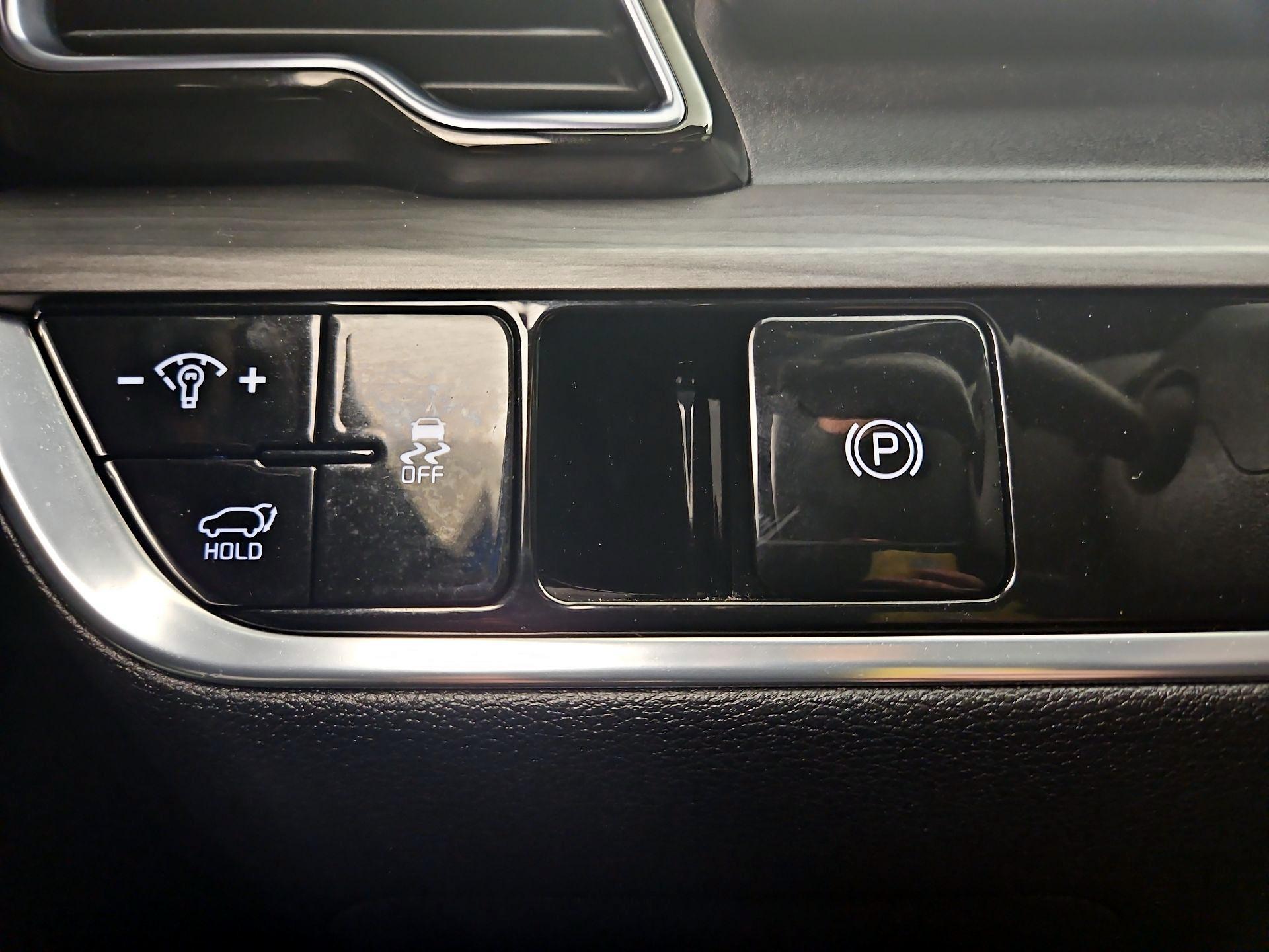 Thumbnail: 2023 Kia Sportage - 13