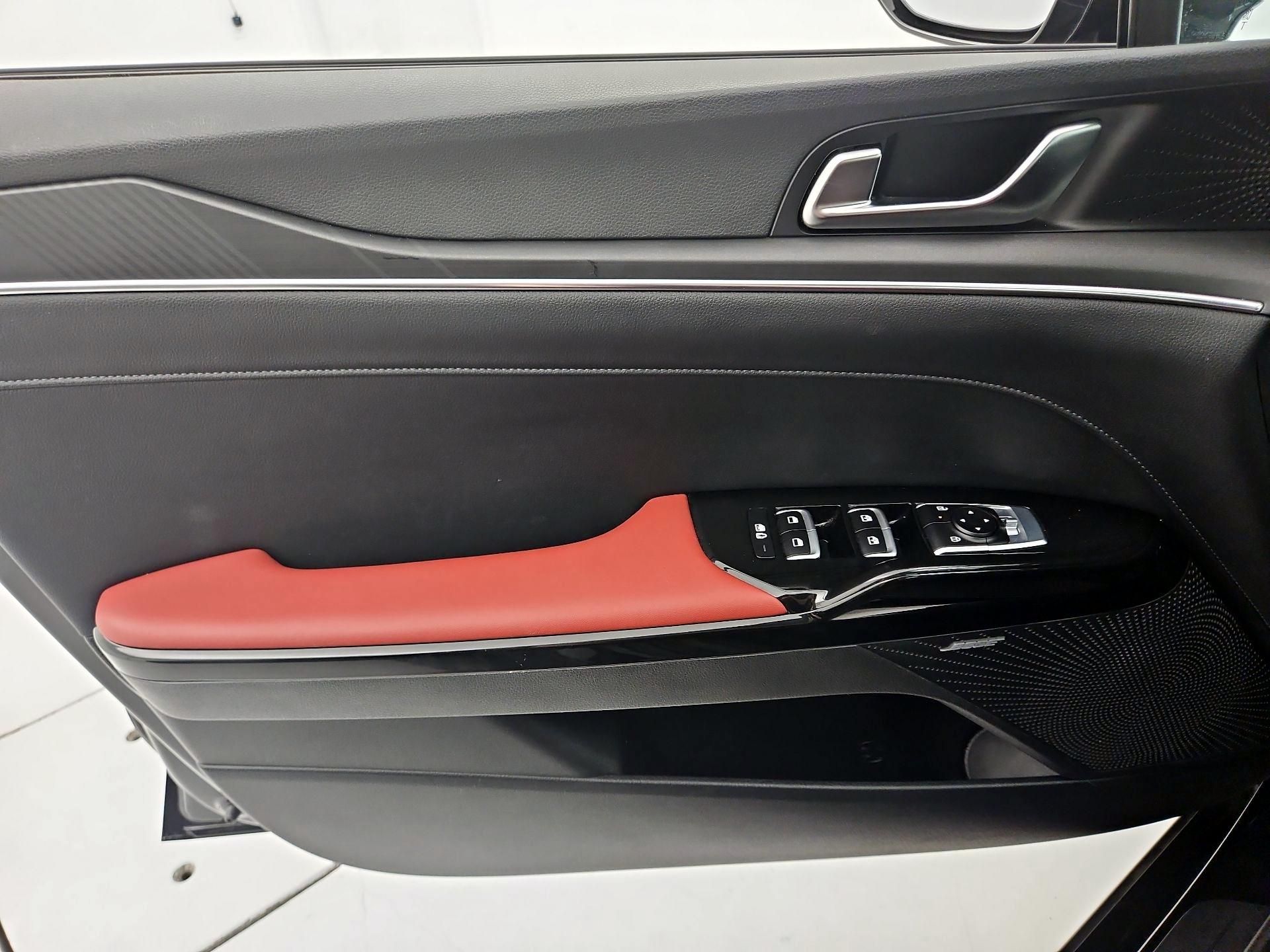 Thumbnail: 2025 Kia K5 - 12