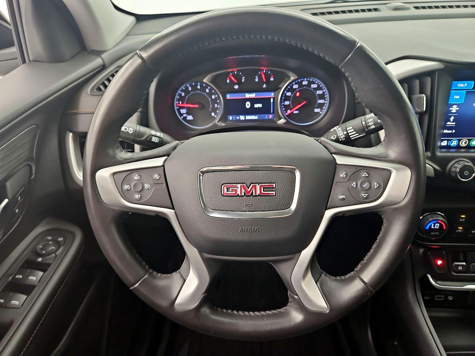 2020 GMC Terrain SLT - Photo 11