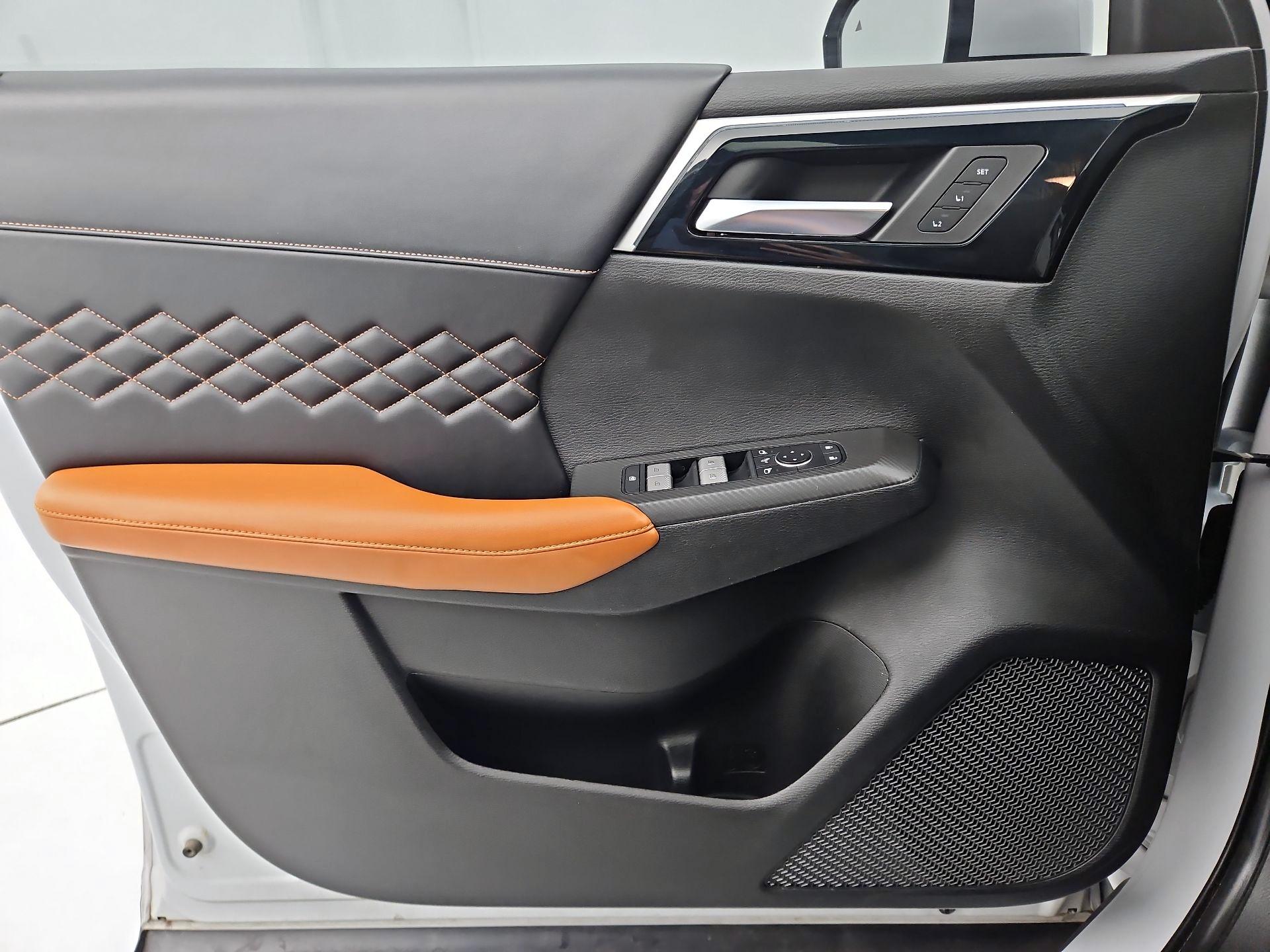 Thumbnail: 2022 Mitsubishi Outlander - 12