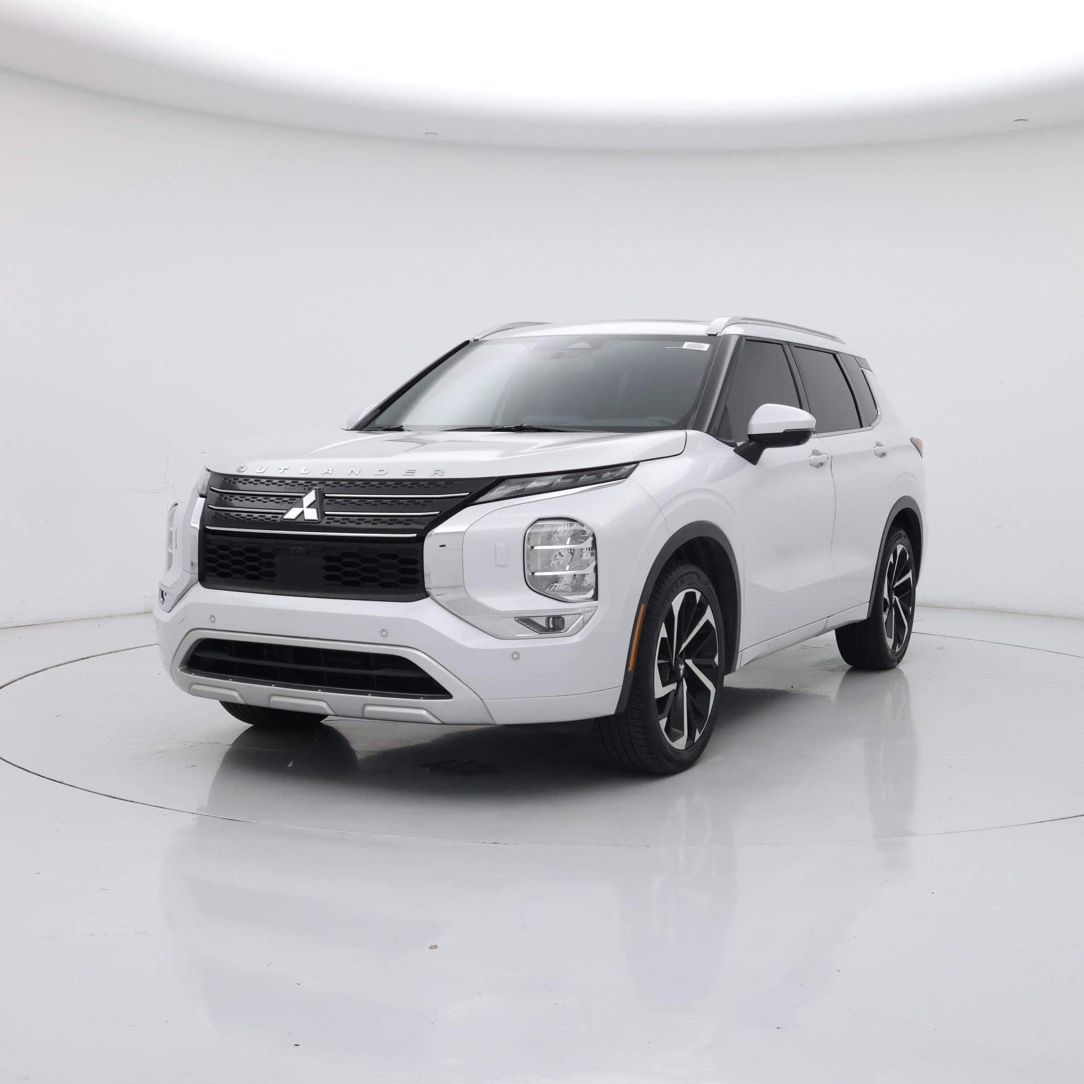 Thumbnail: 2022 Mitsubishi Outlander - 4